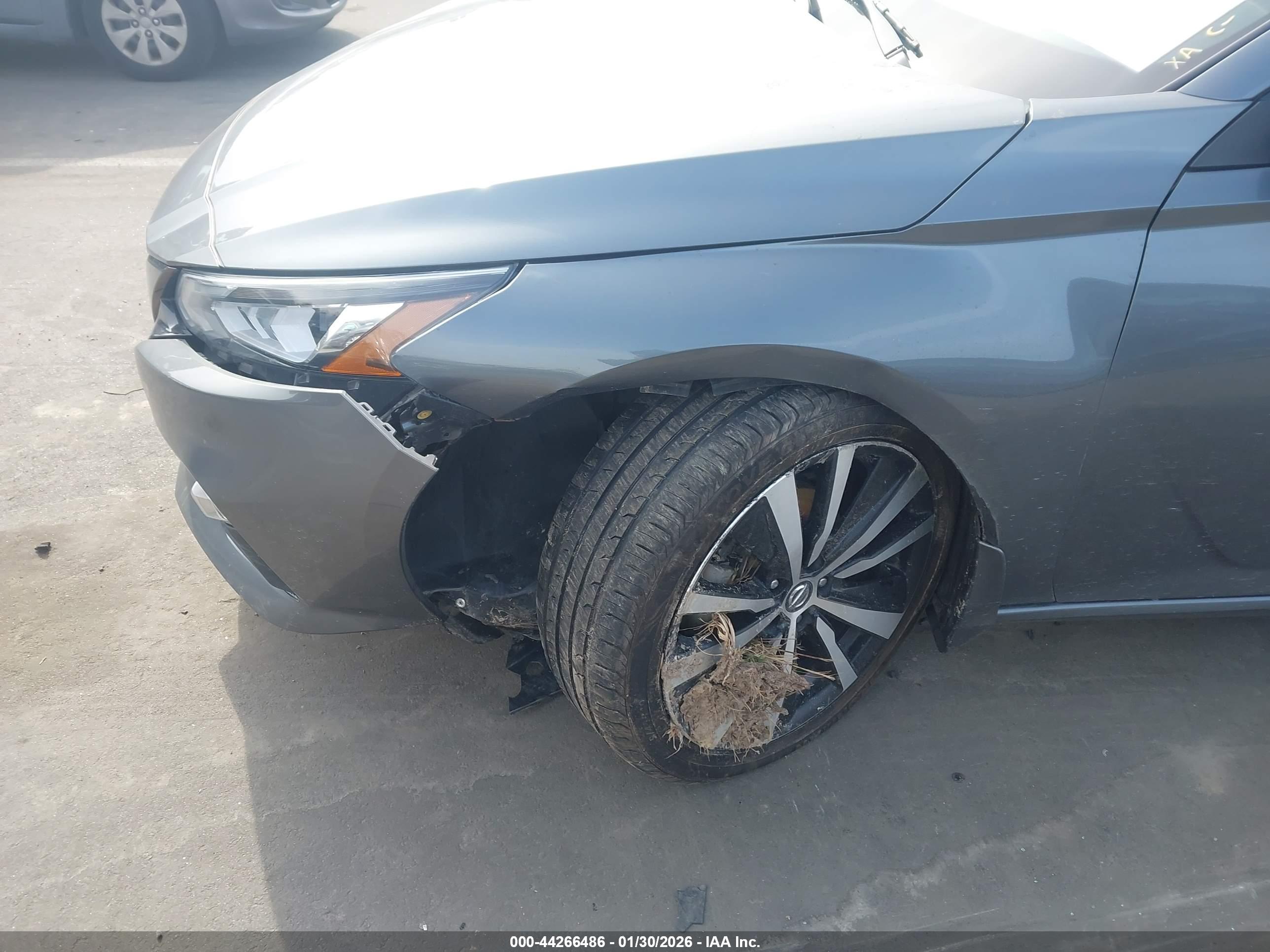 NISSAN ALTIMA image 6