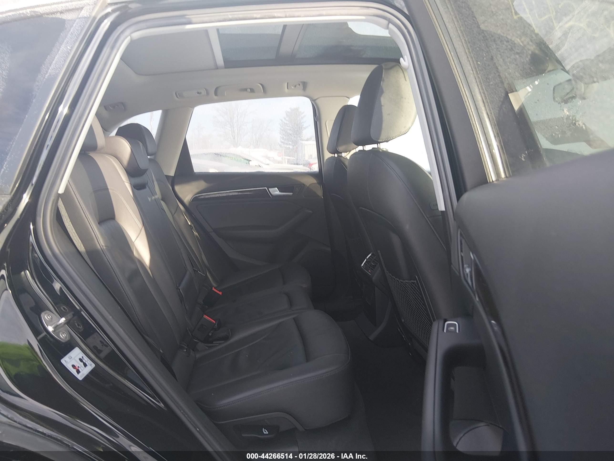 AUDI Q5 image 8