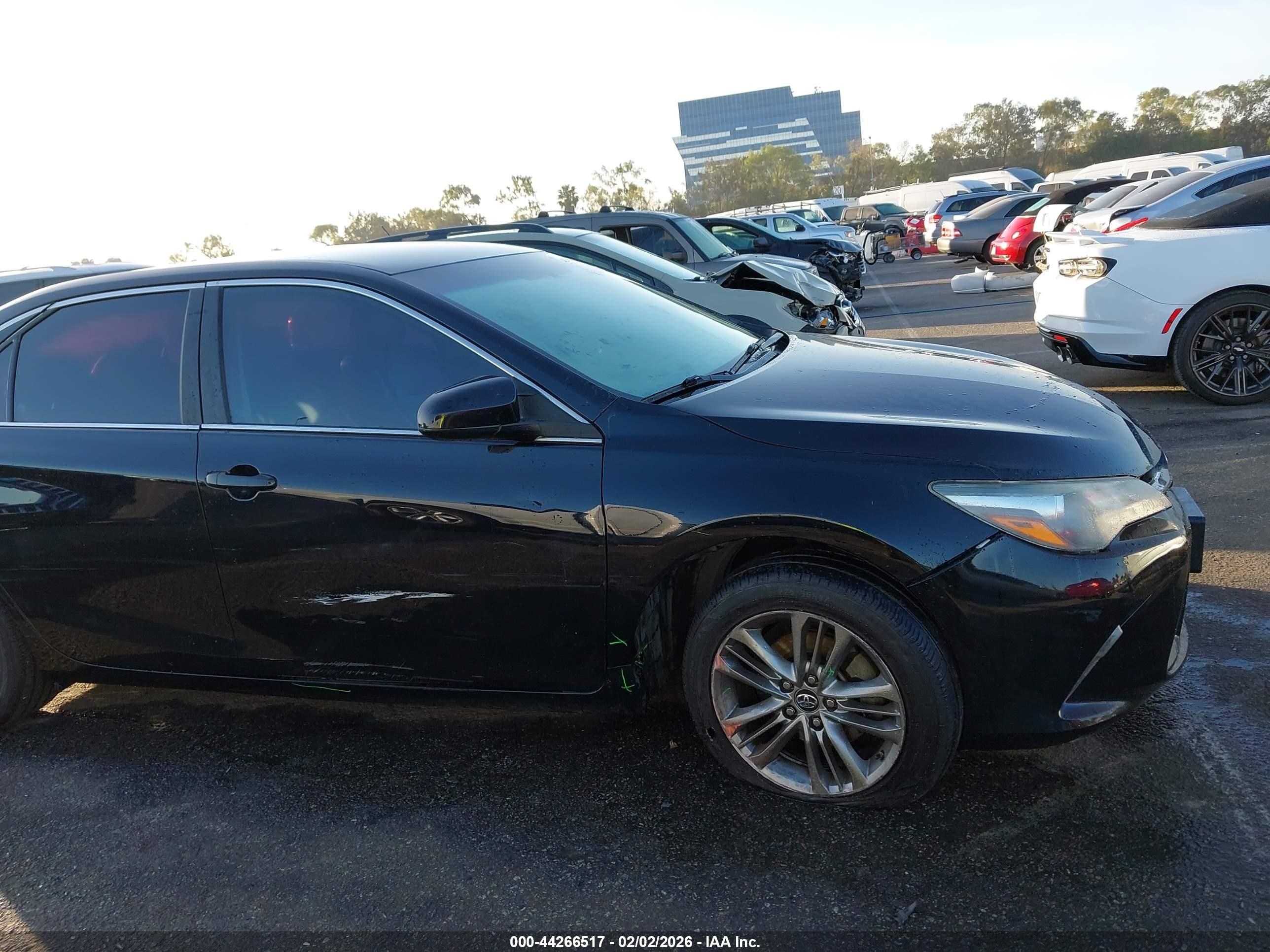 TOYOTA CAMRY image 6