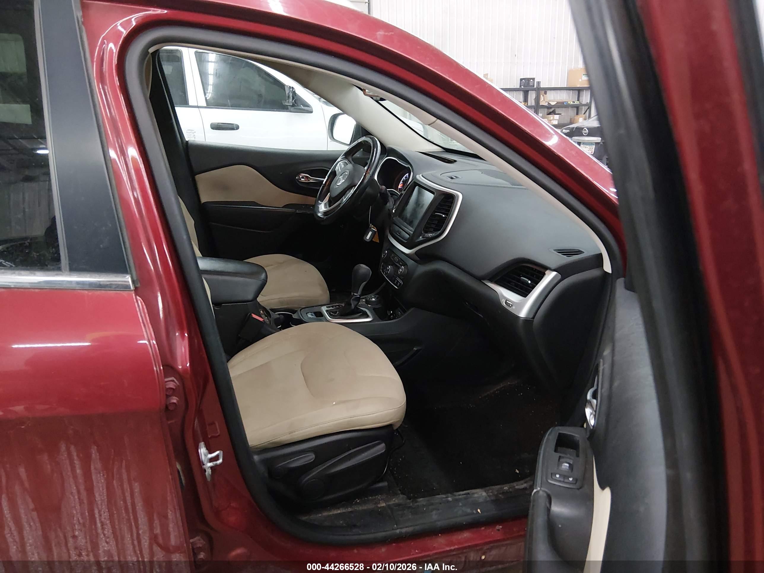 JEEP CHEROKEE image 5
