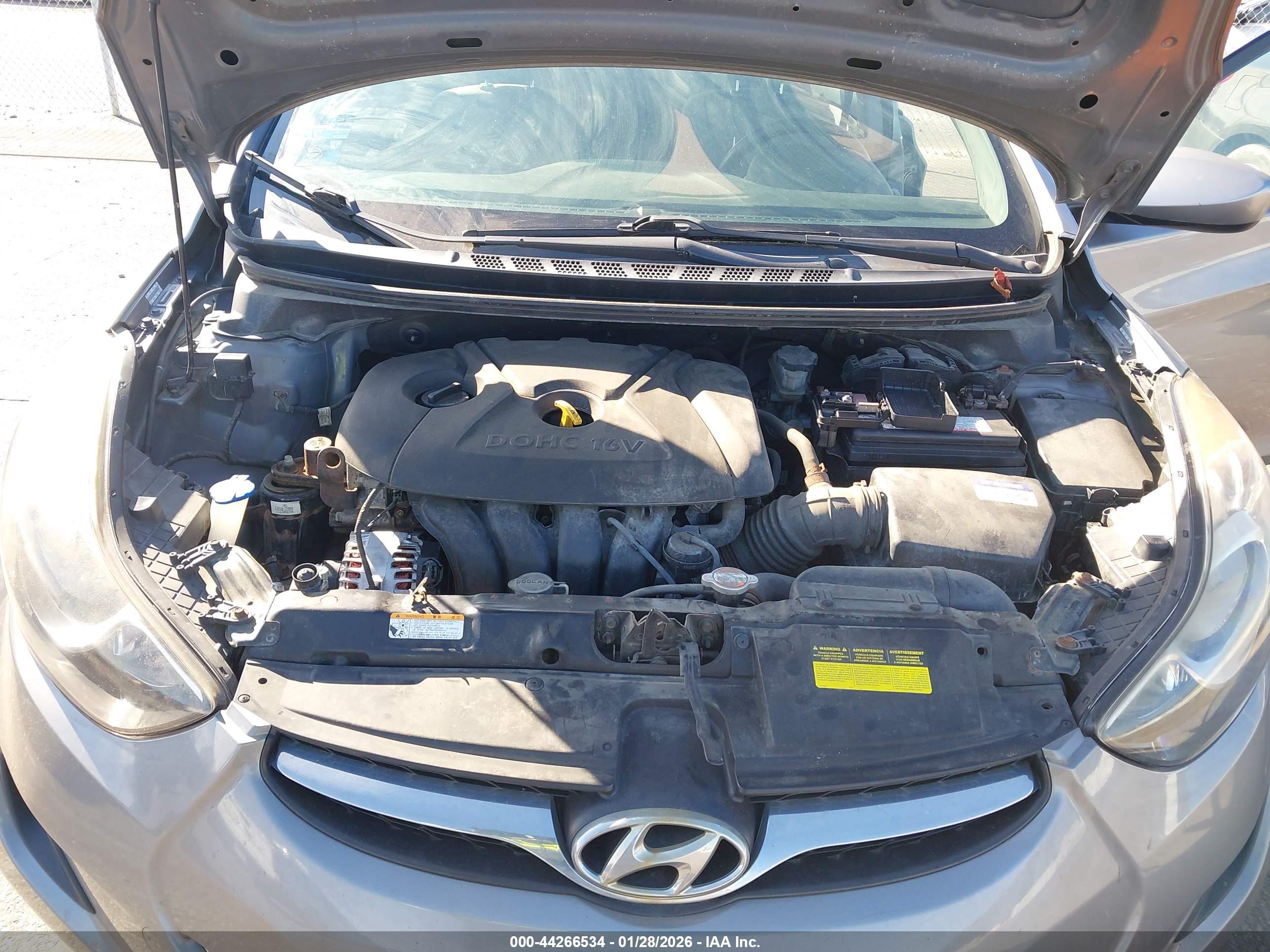 HYUNDAI ELANTRA image 10
