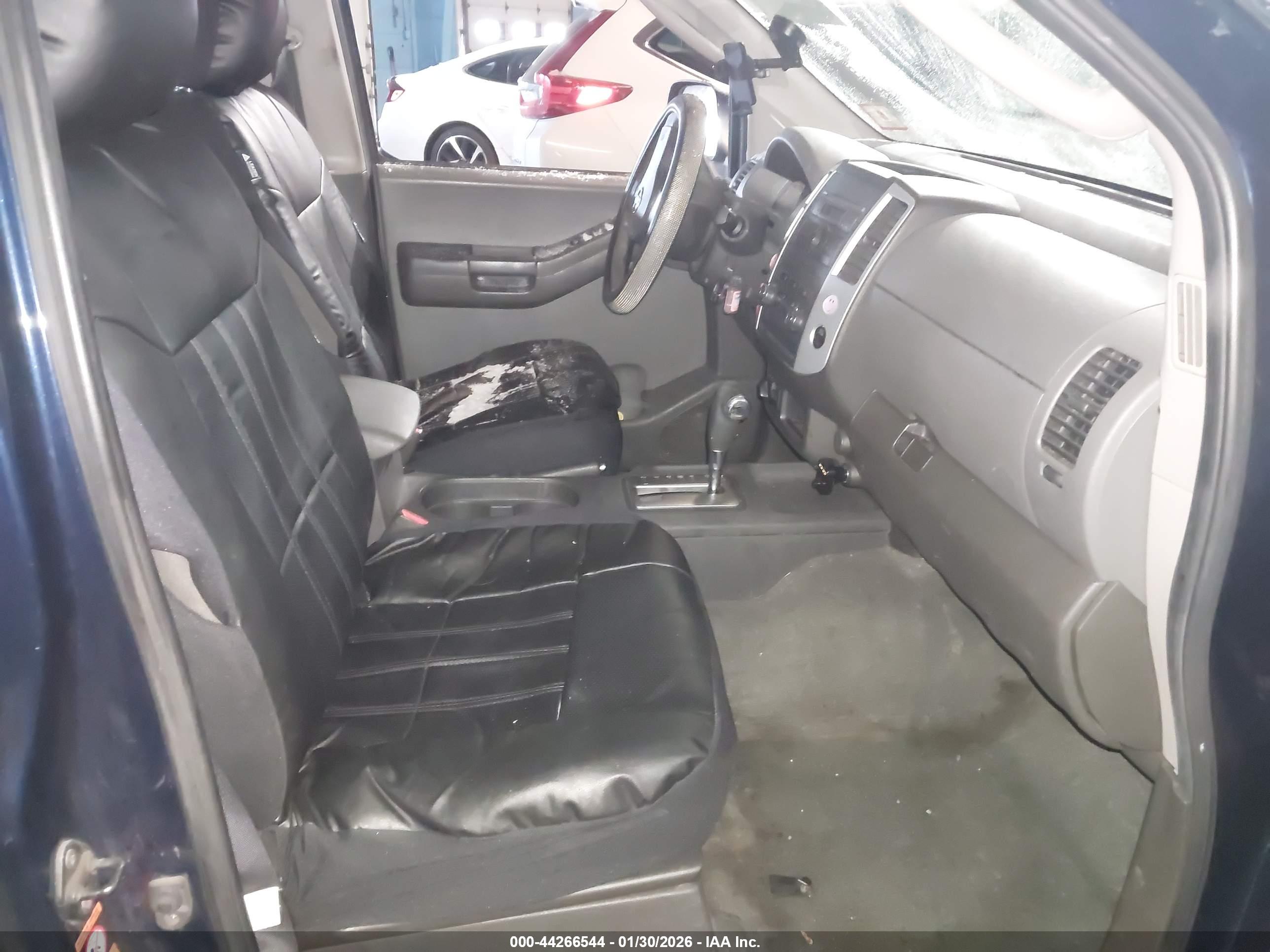 NISSAN XTERRA image 5