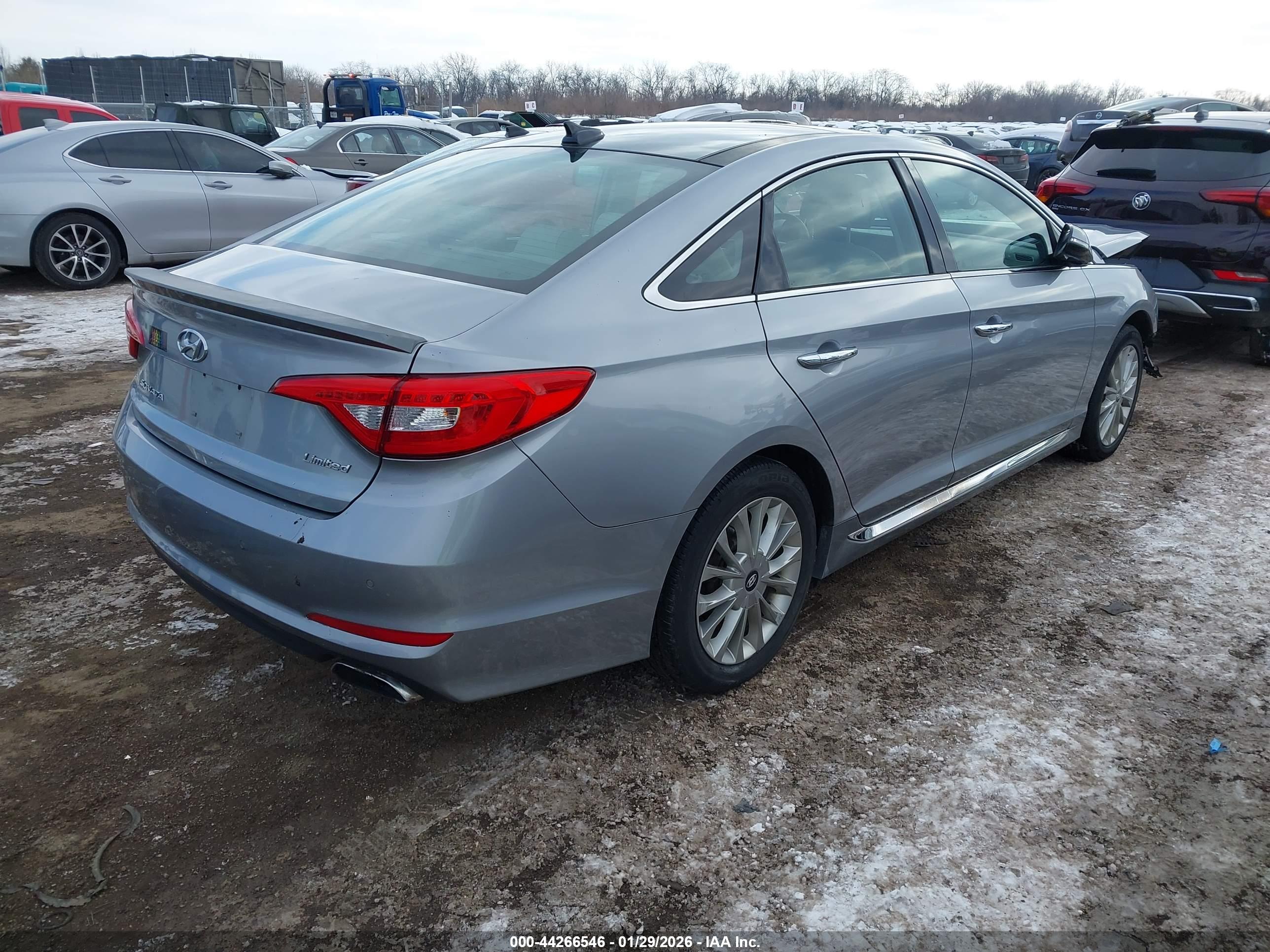 HYUNDAI SONATA image 4