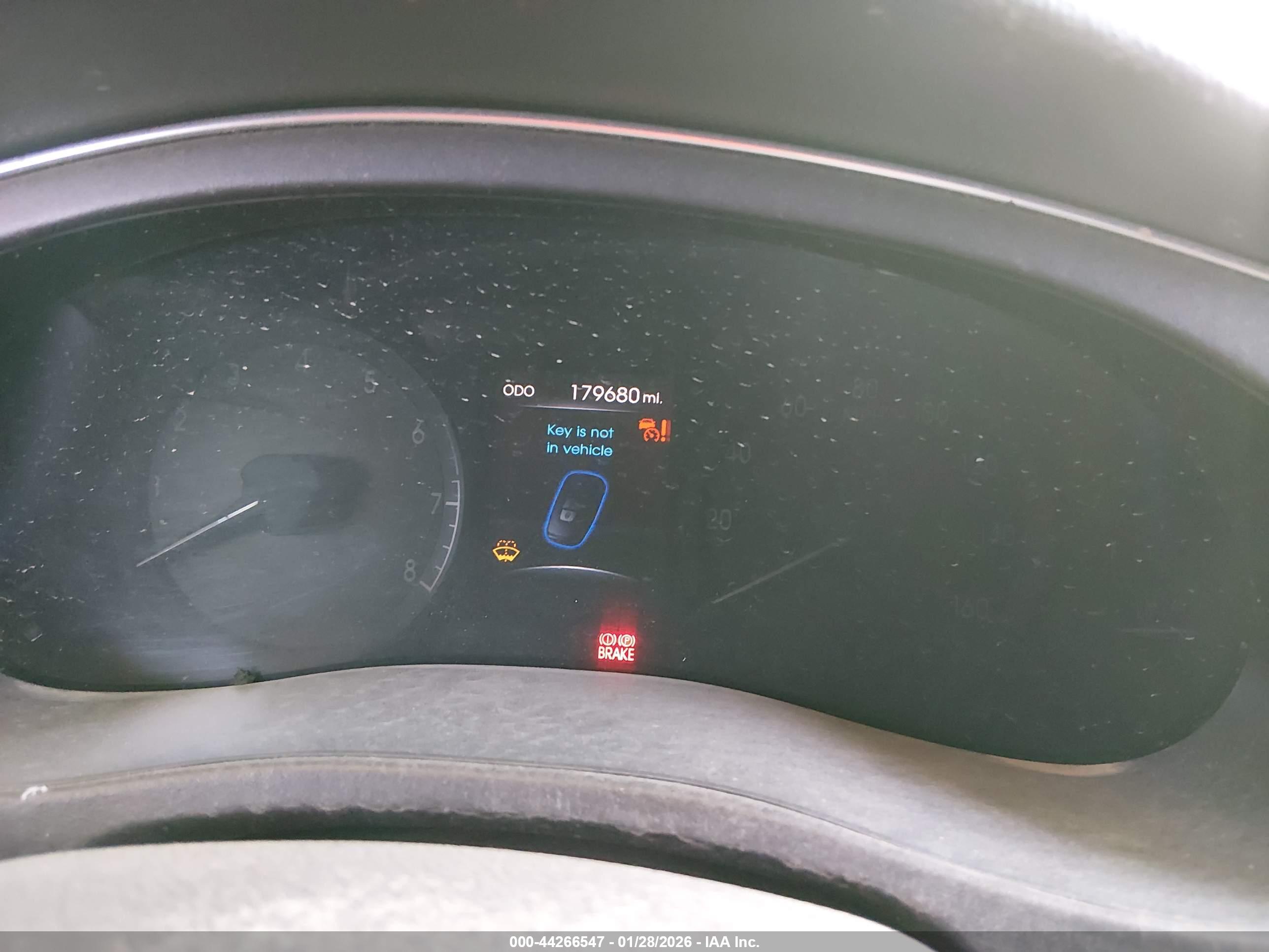 HYUNDAI GENESIS image 7