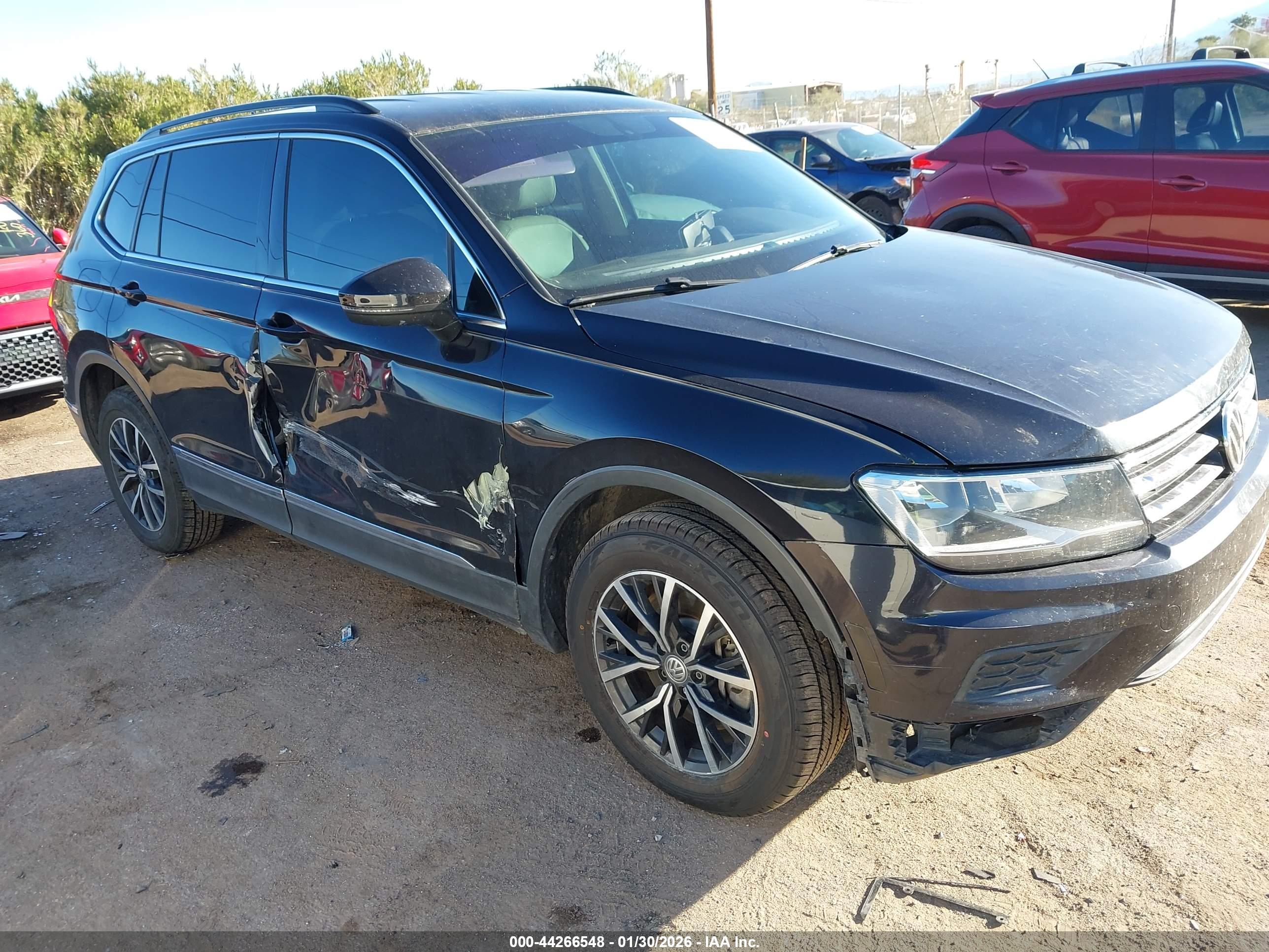 VOLKSWAGEN TIGUAN image 6