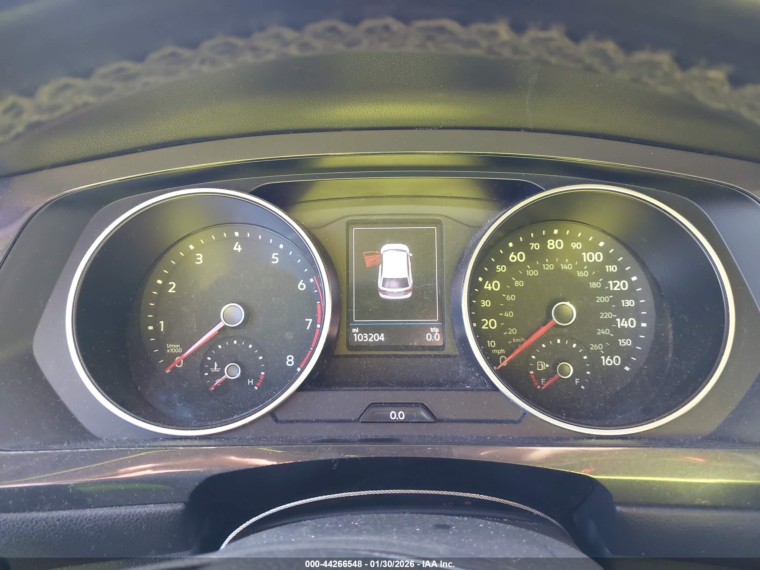 VOLKSWAGEN TIGUAN image 7
