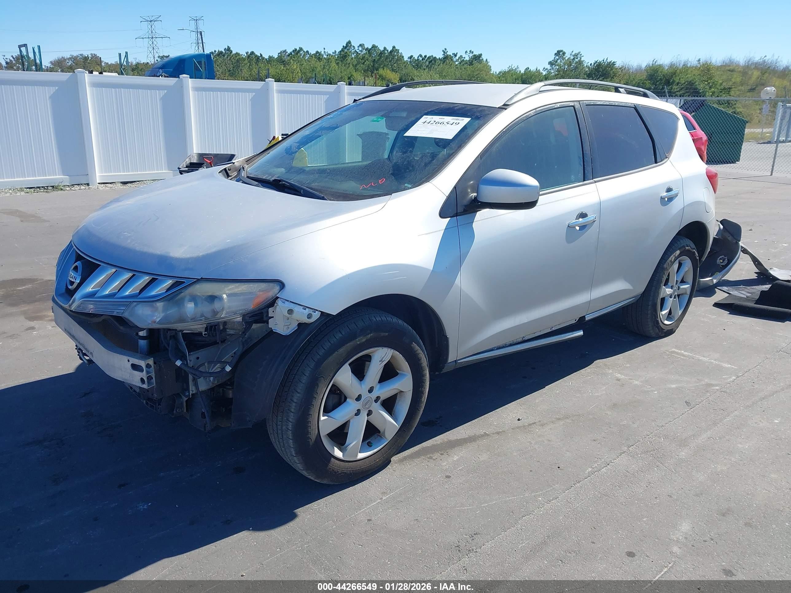 NISSAN MURANO image 2