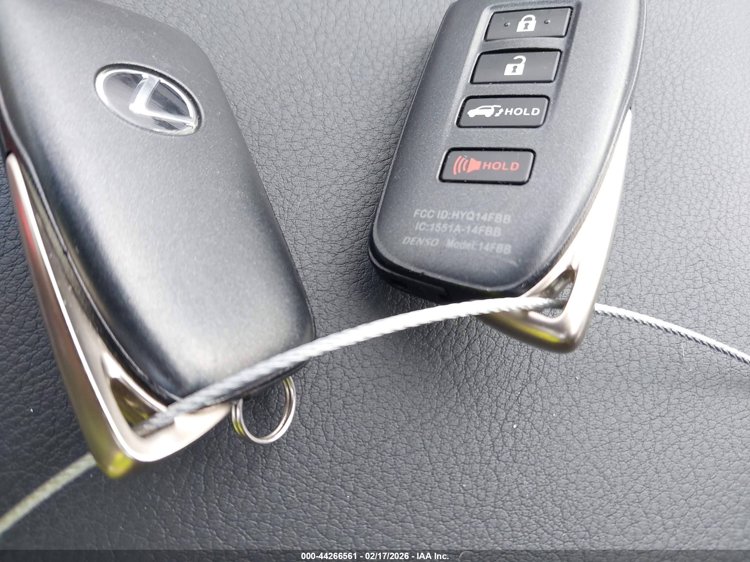 LEXUS RX image 11