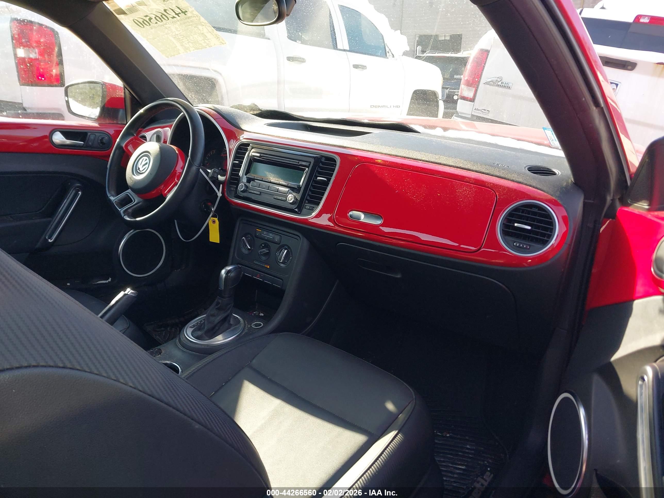 VOLKSWAGEN BEETLE image 5