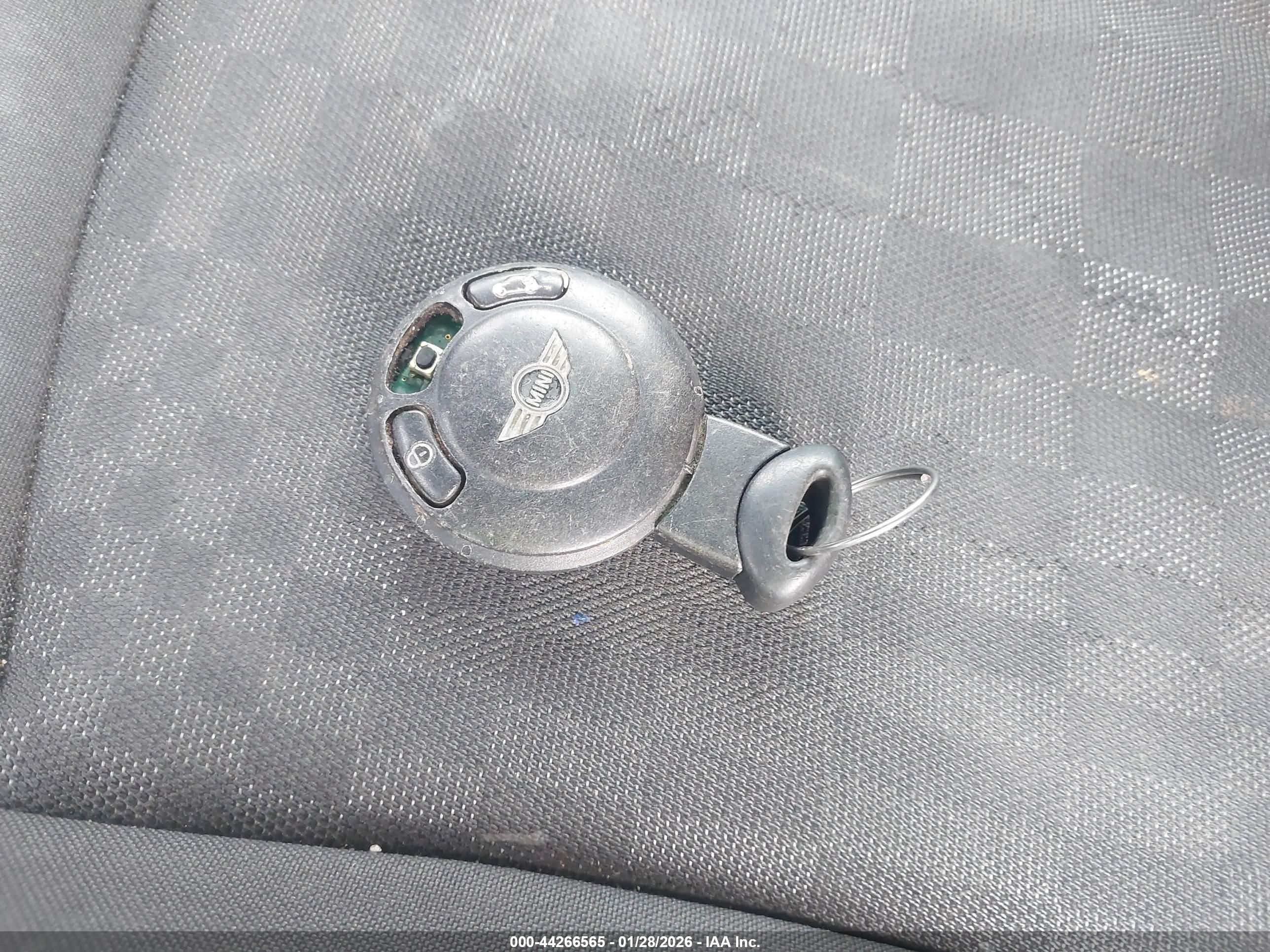 MINI COOPER image 11