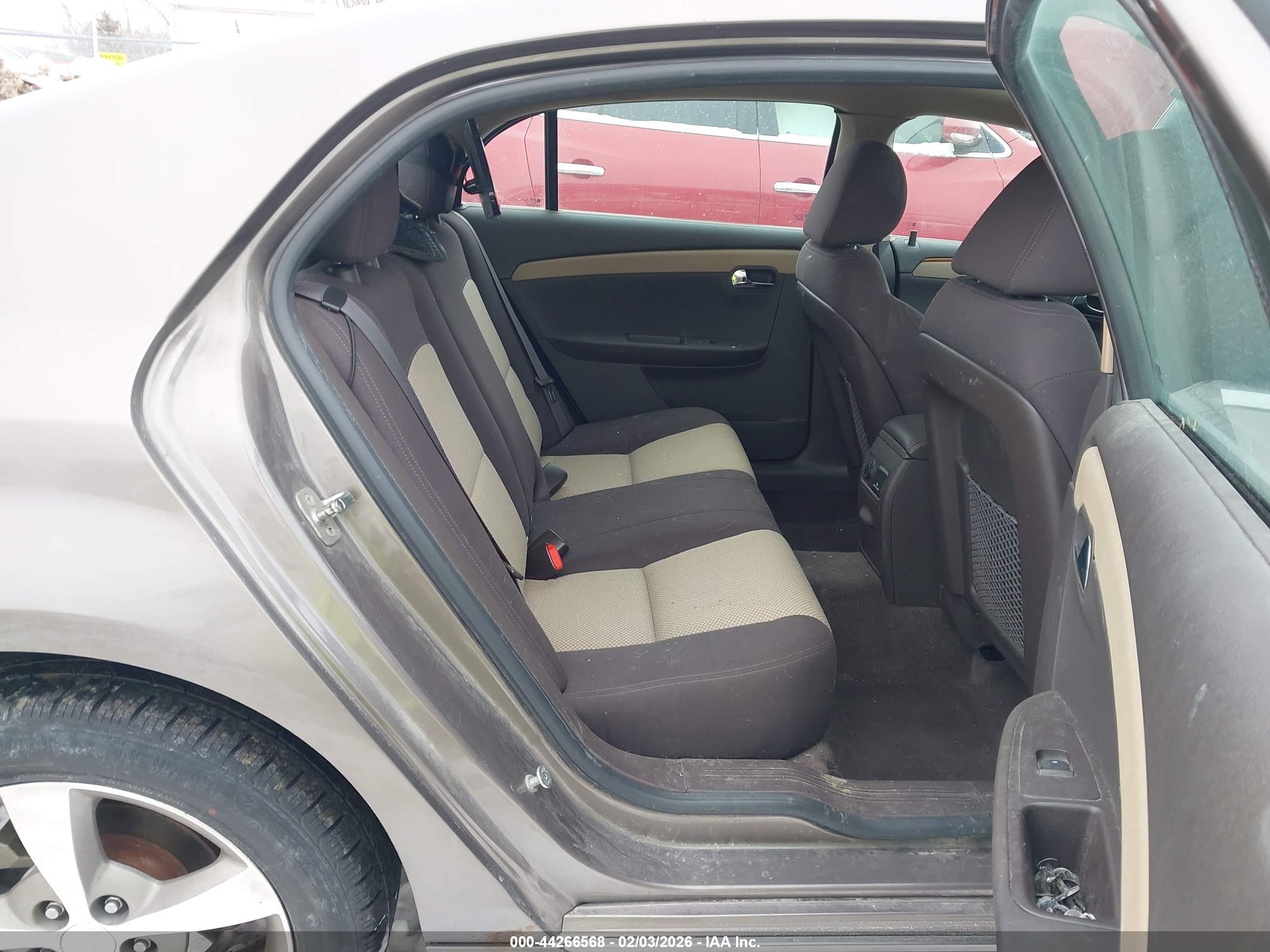 CHEVROLET MALIBU image 8