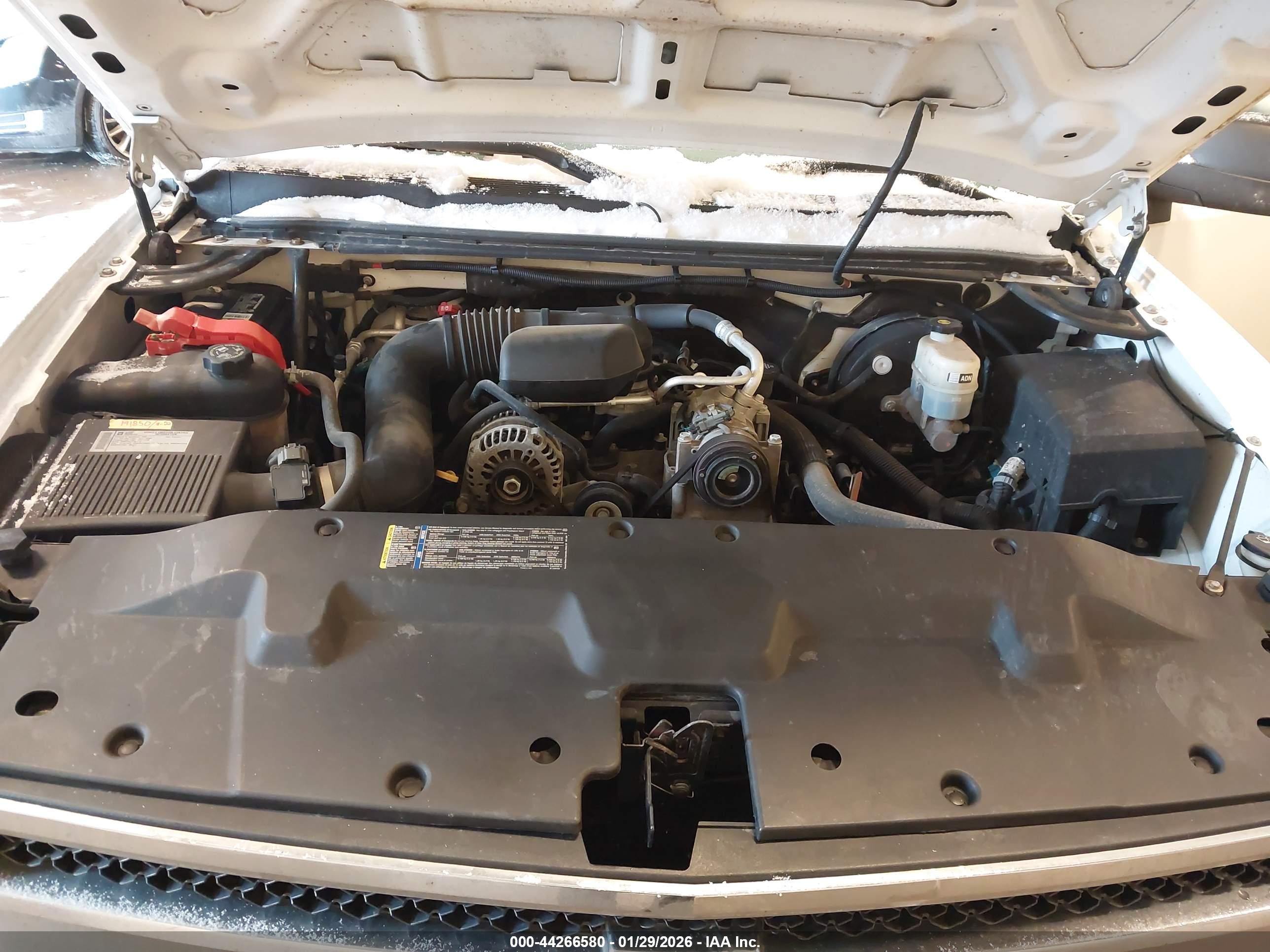 CHEVROLET SILVERADO image 10