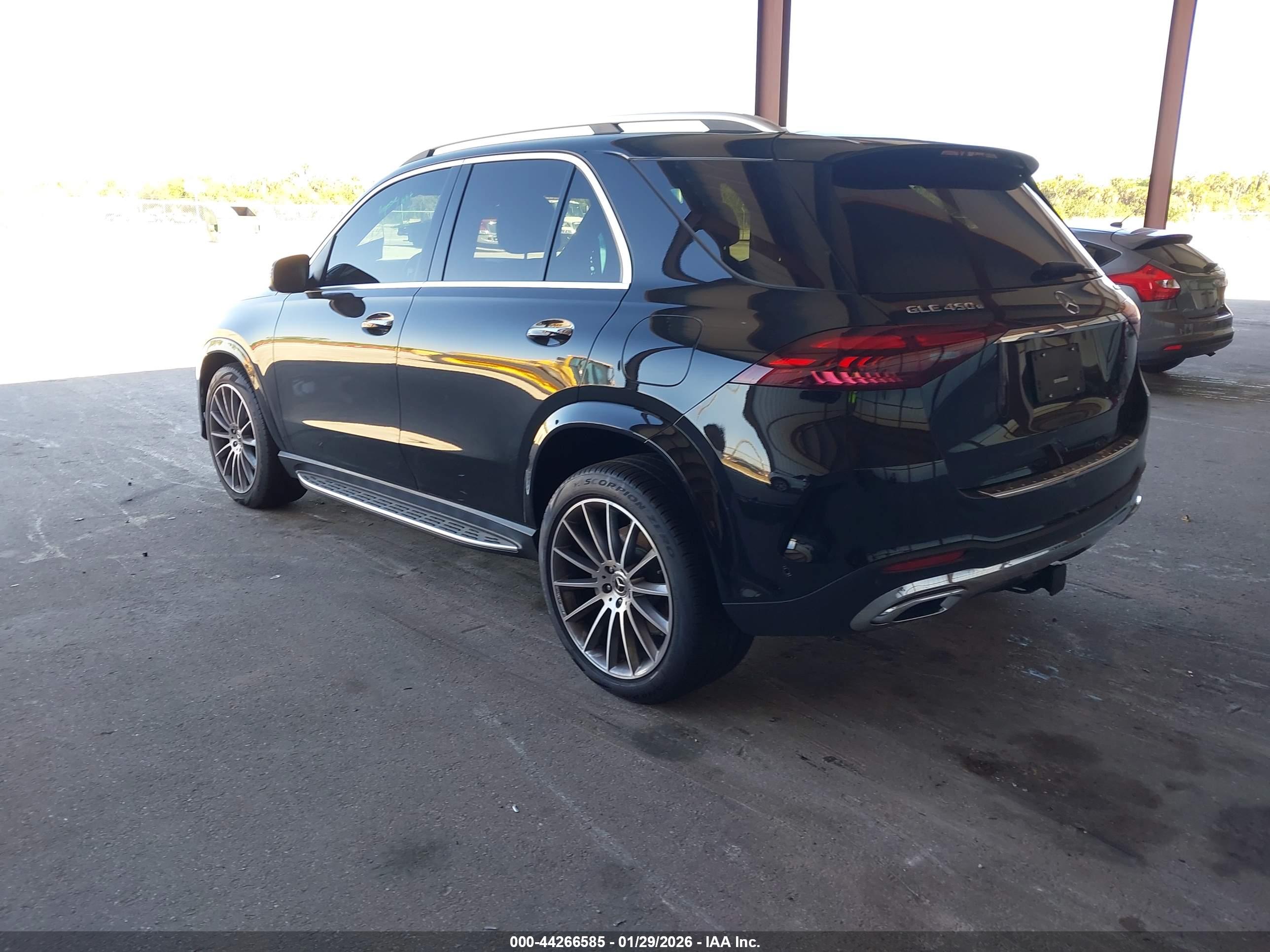 MERCEDES-BENZ GLE image 3
