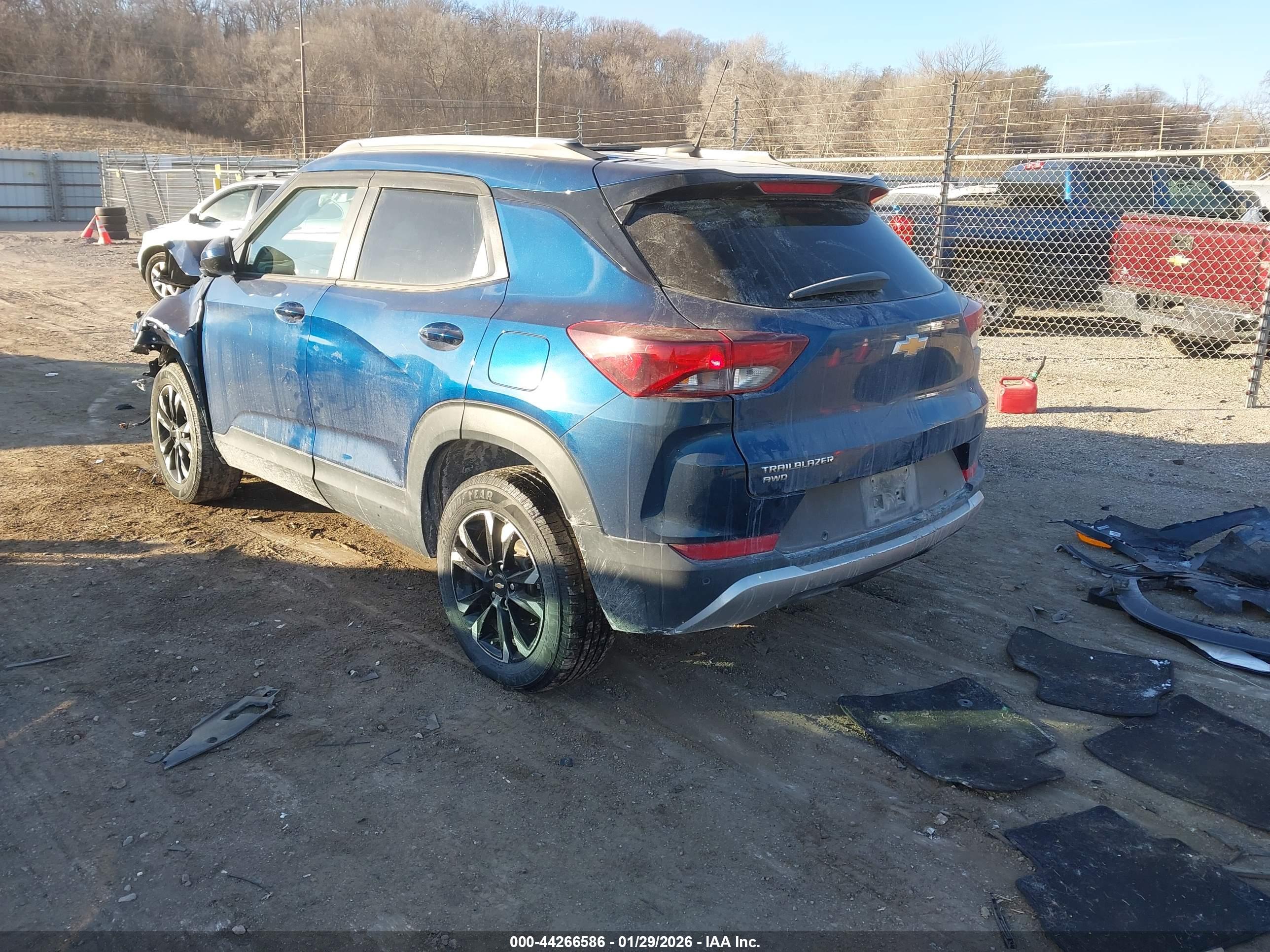 CHEVROLET TRAILBLAZER image 3