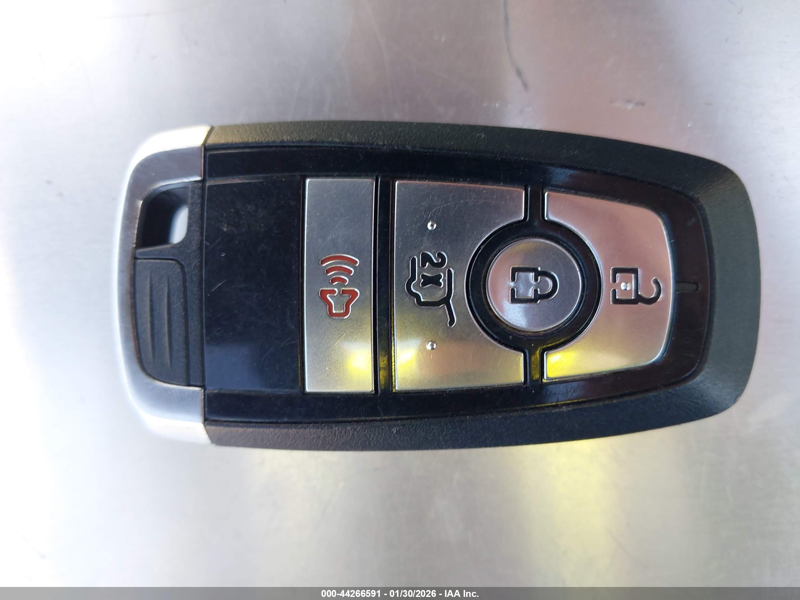 FORD MUSTANG image 11