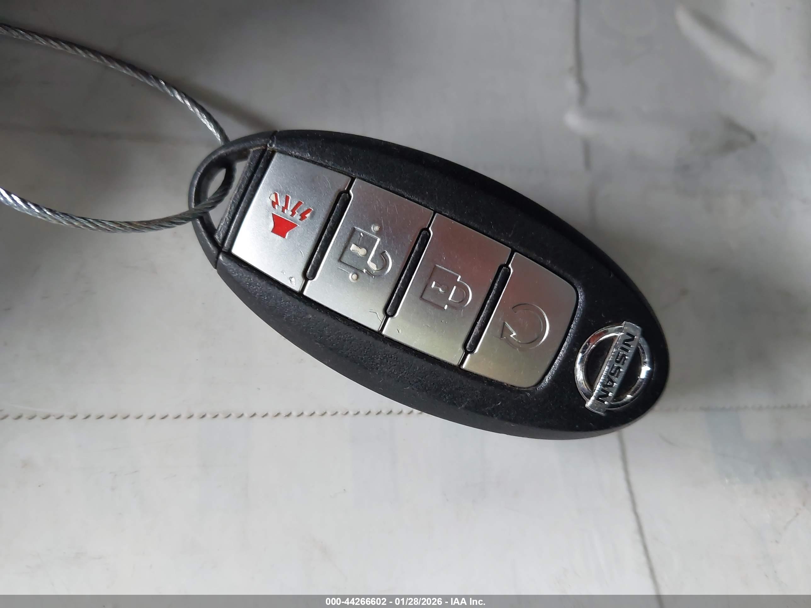 NISSAN PATHFINDER image 11