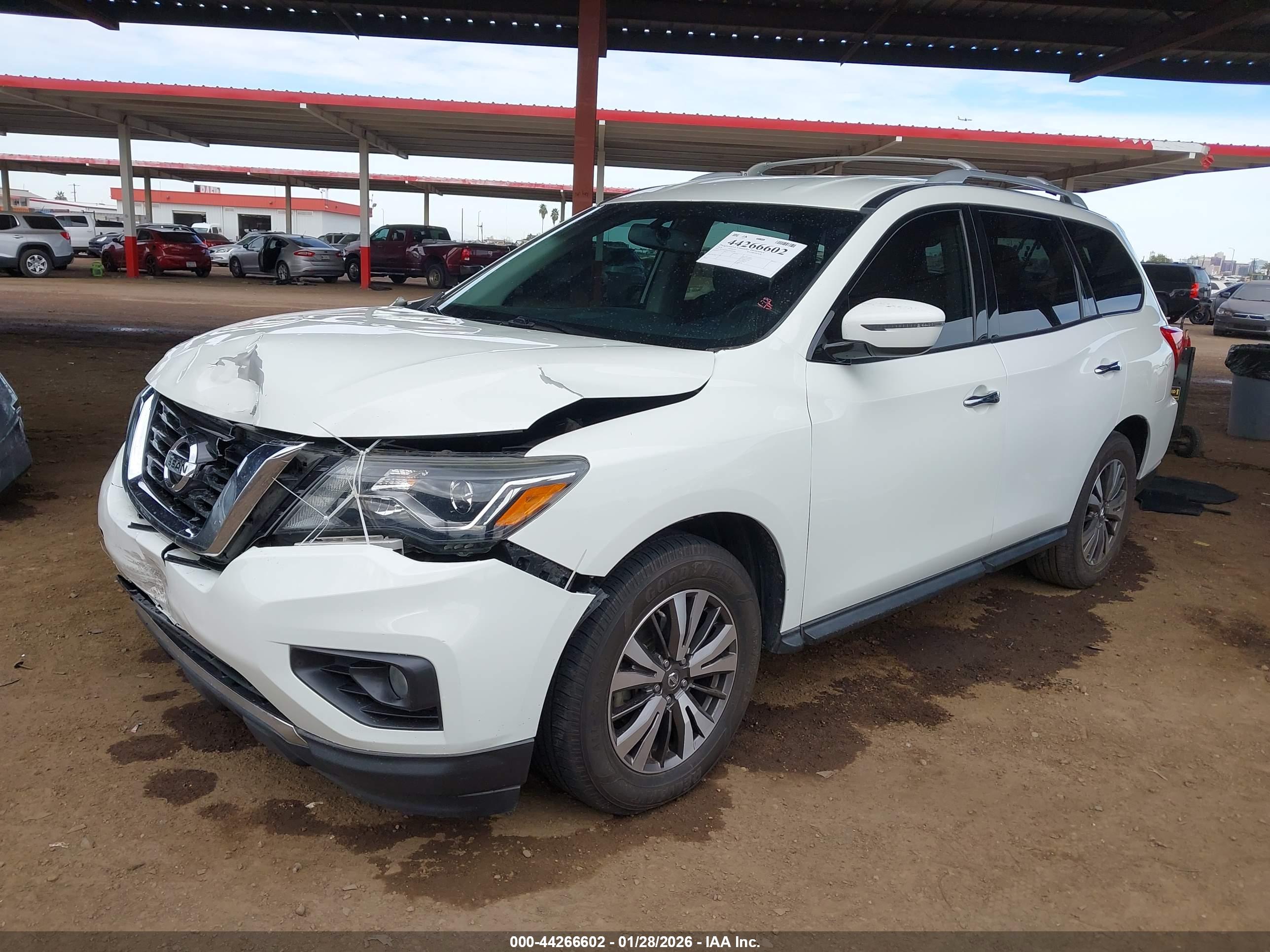 NISSAN PATHFINDER image 2