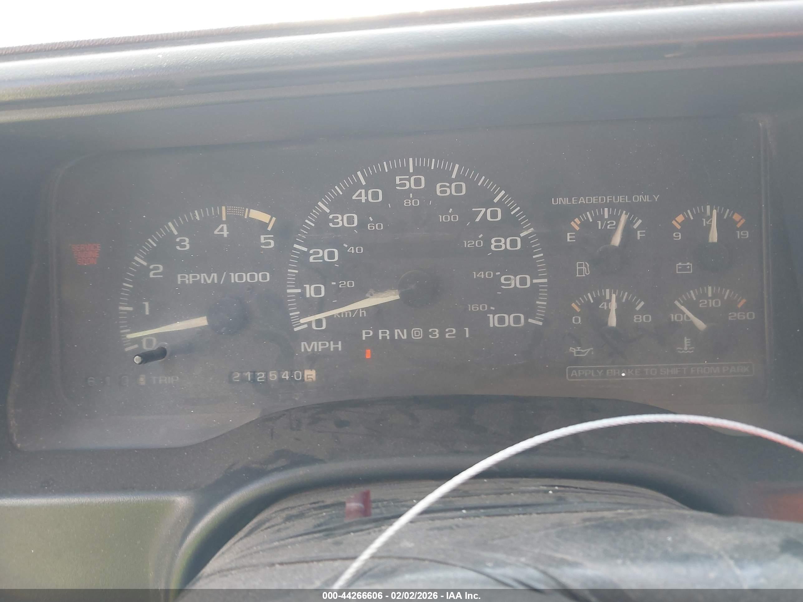 CHEVROLET C1500 image 7