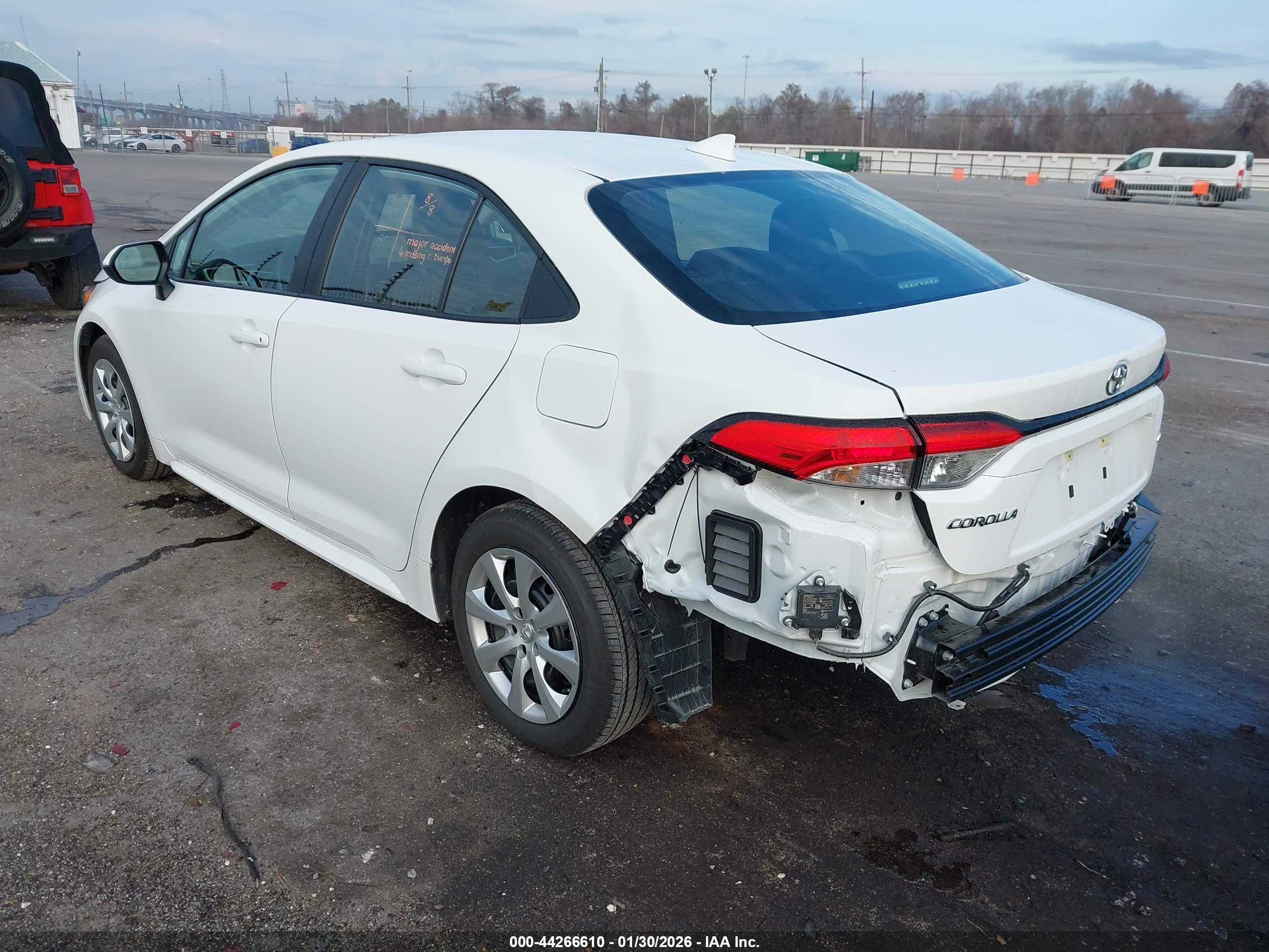 TOYOTA COROLLA image 3