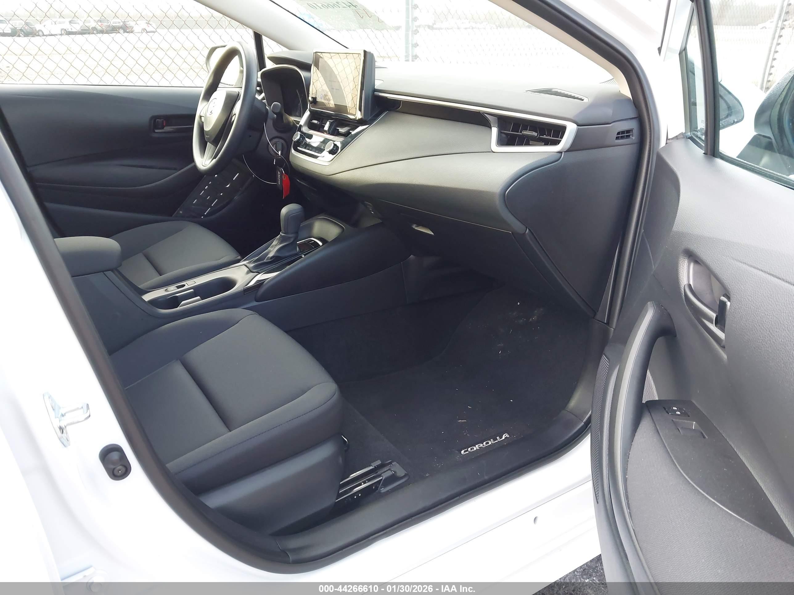 TOYOTA COROLLA image 5