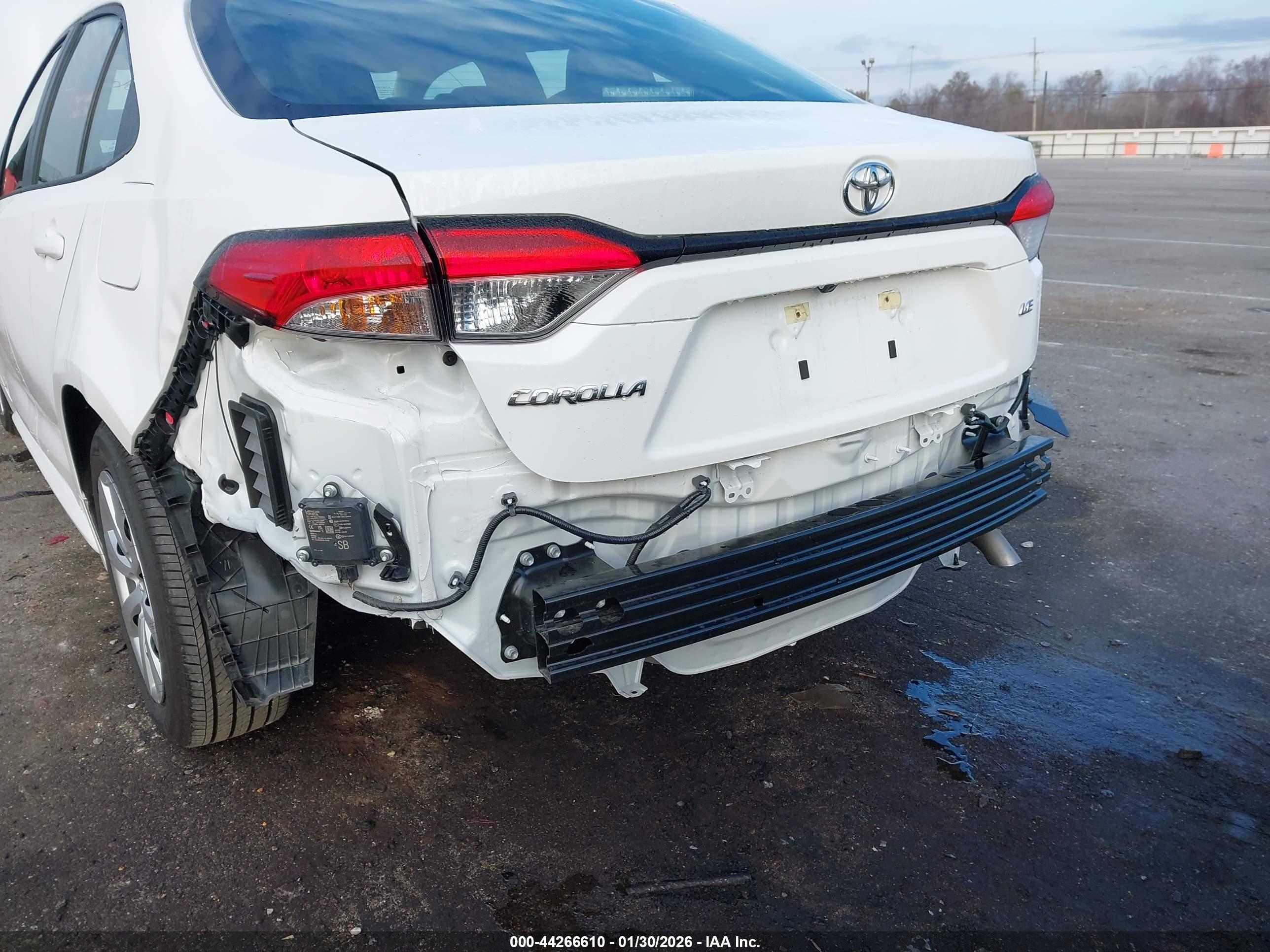 TOYOTA COROLLA image 6