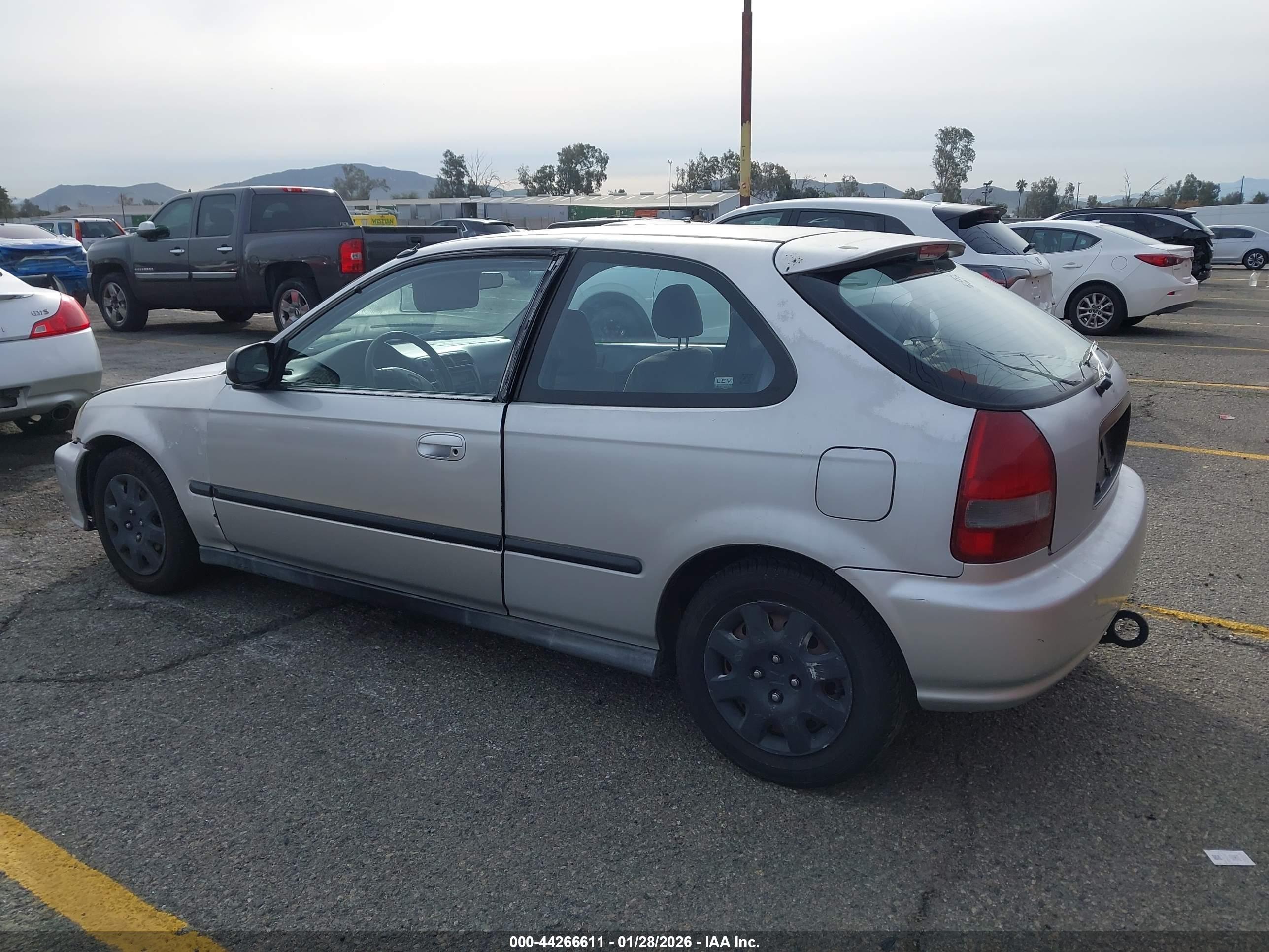 HONDA CIVIC image 3