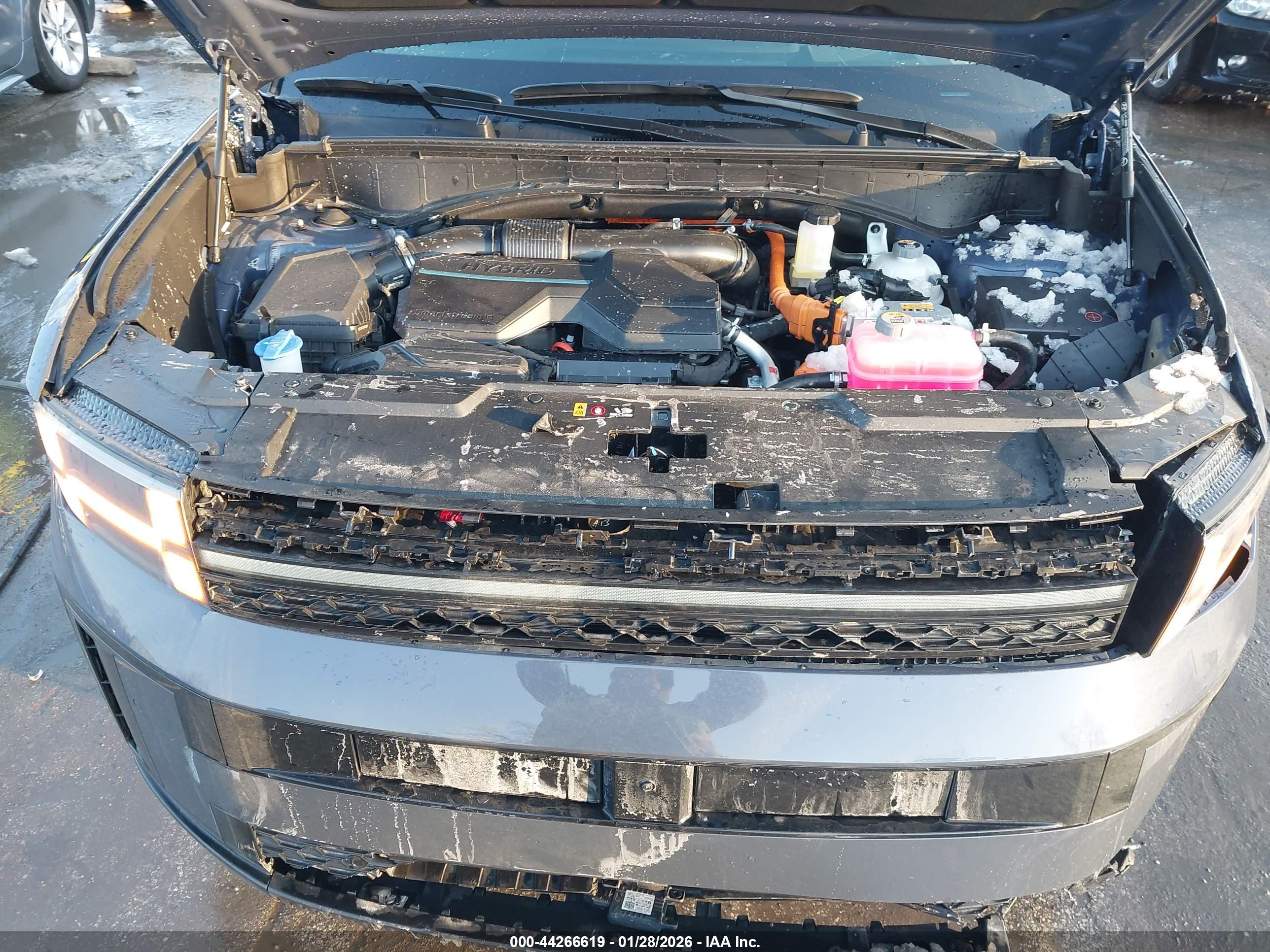 HYUNDAI SANTA image 10