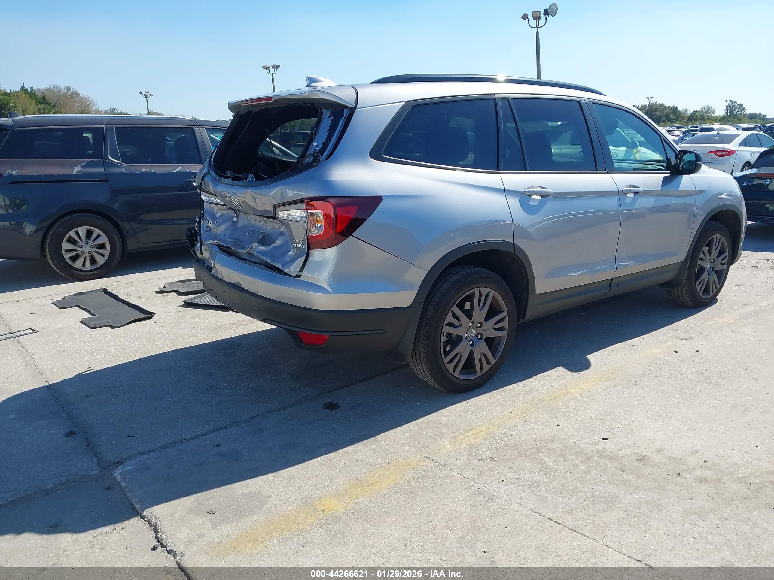 HONDA PILOT image 4