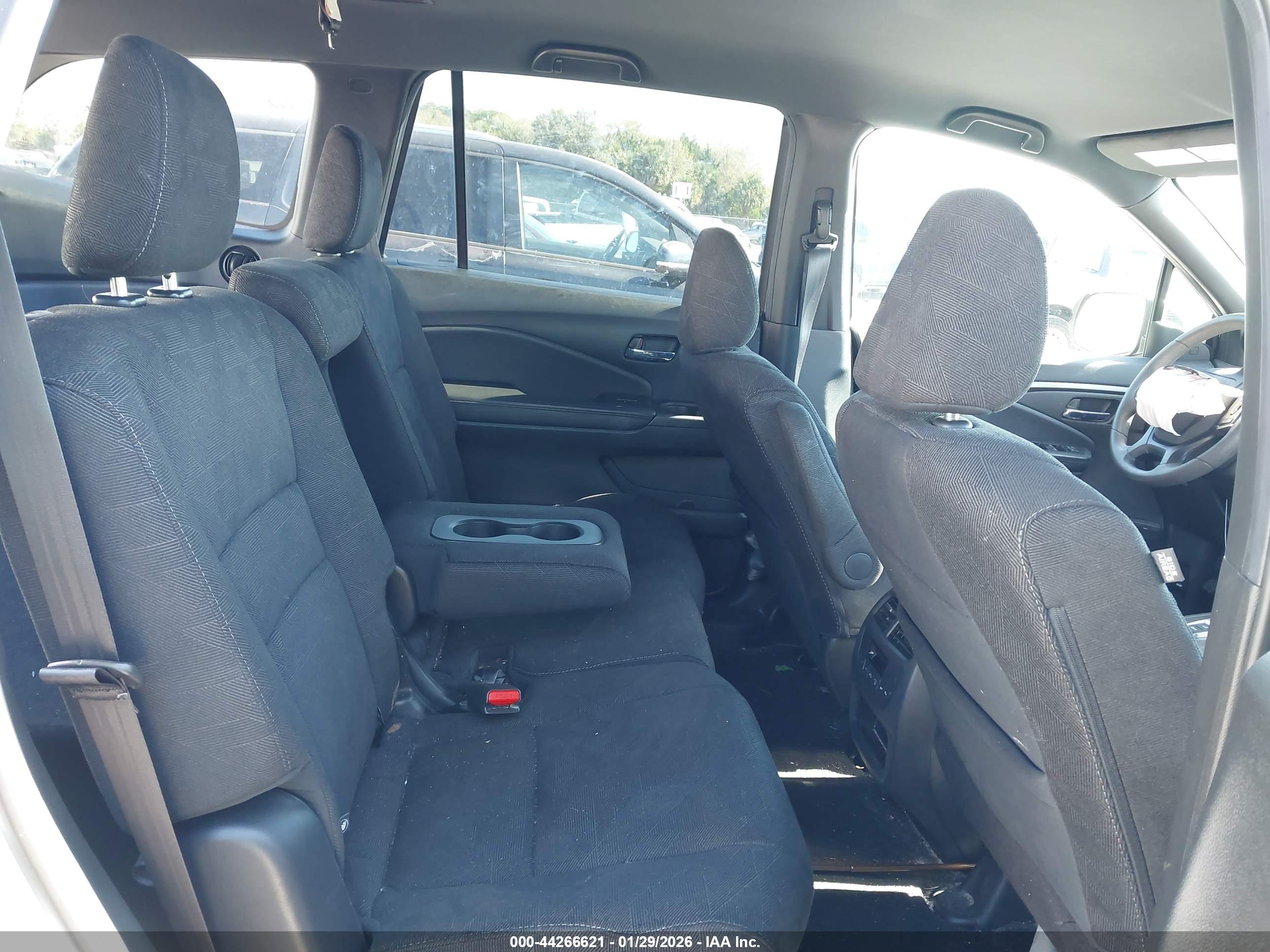 HONDA PILOT image 8