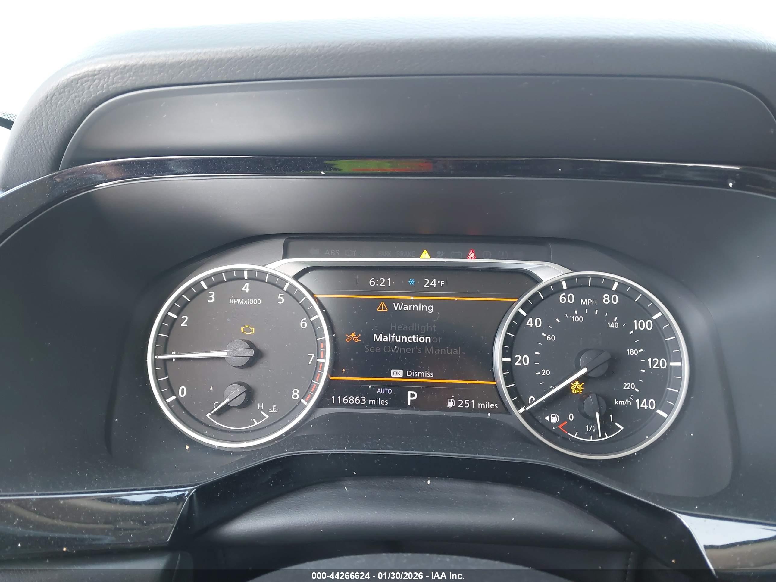 NISSAN PATHFINDER image 7