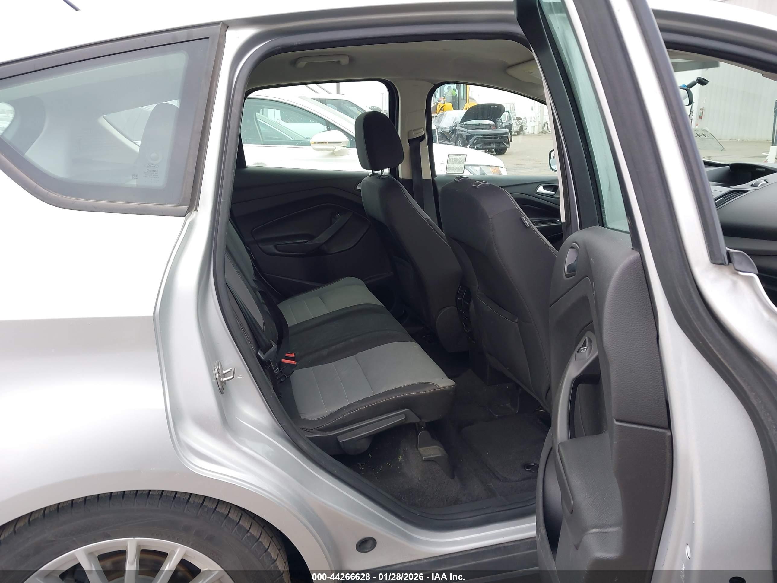 FORD C-MAX image 8