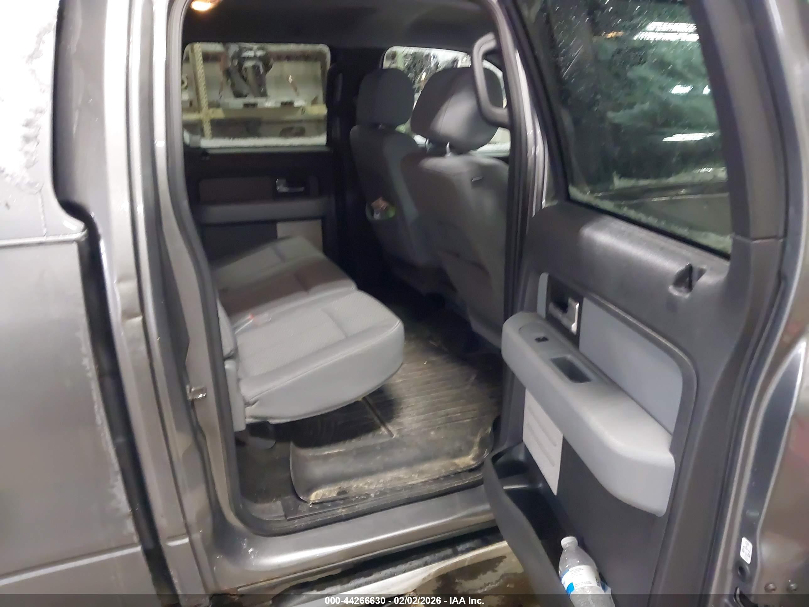 FORD F-150 image 8
