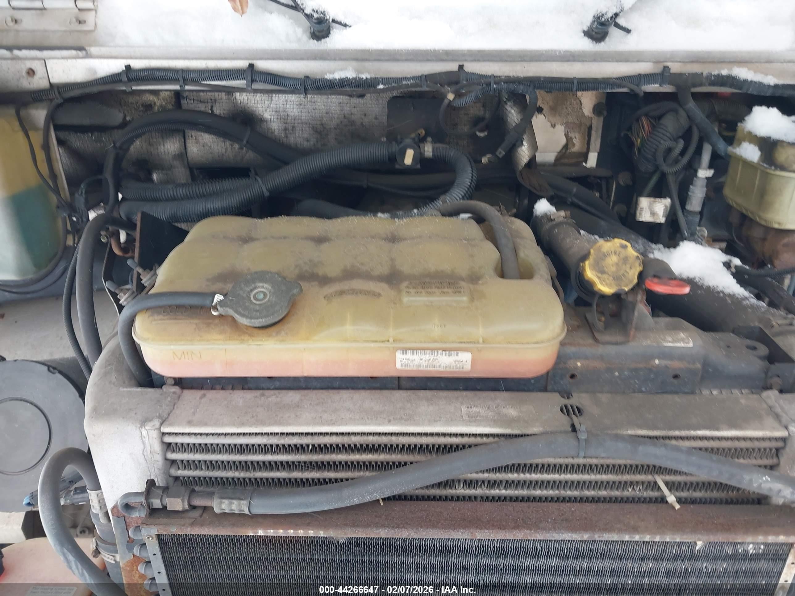FREIGHTLINER CHASSIS image 10
