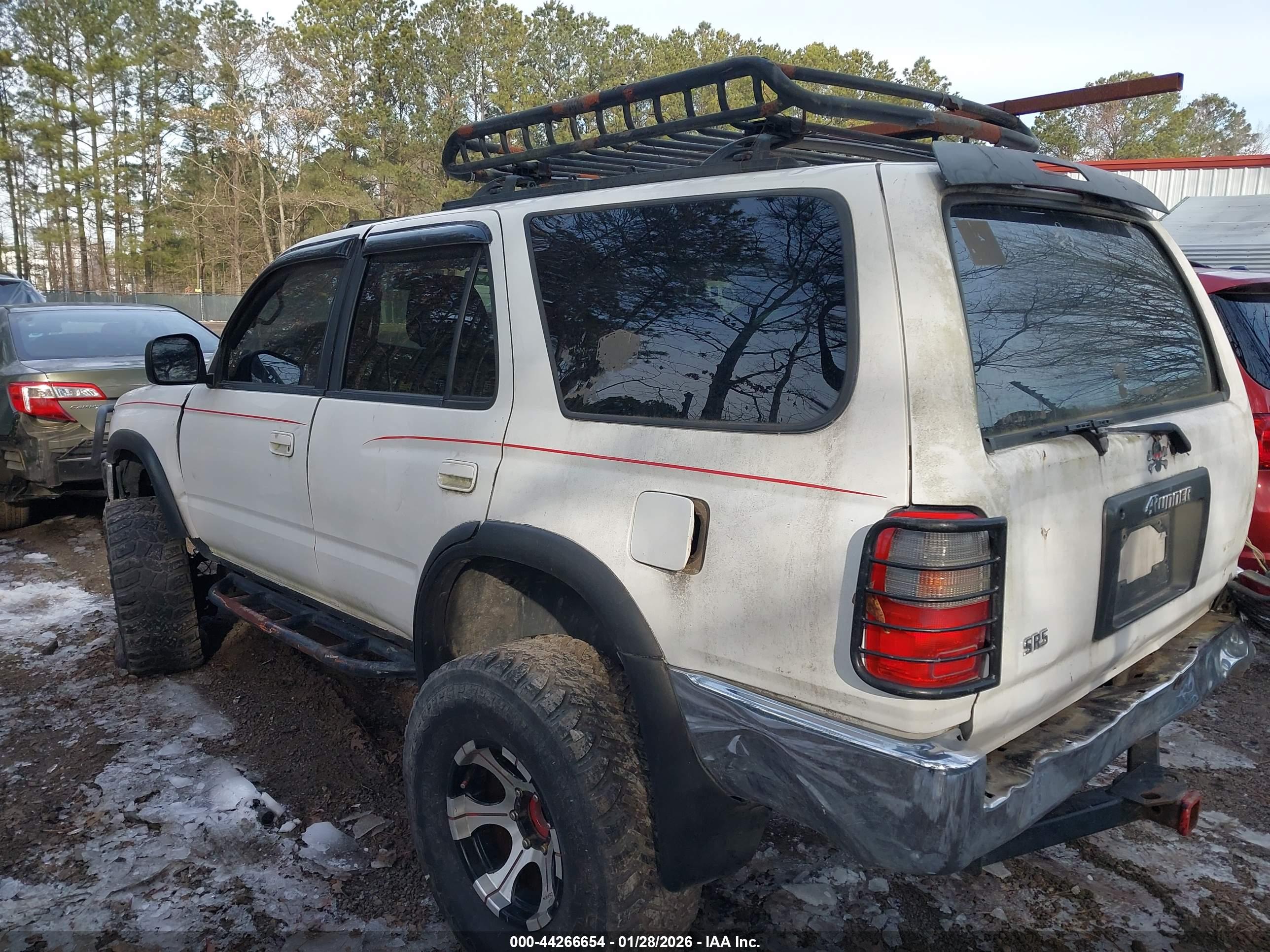 TOYOTA 4RUNNER image 3