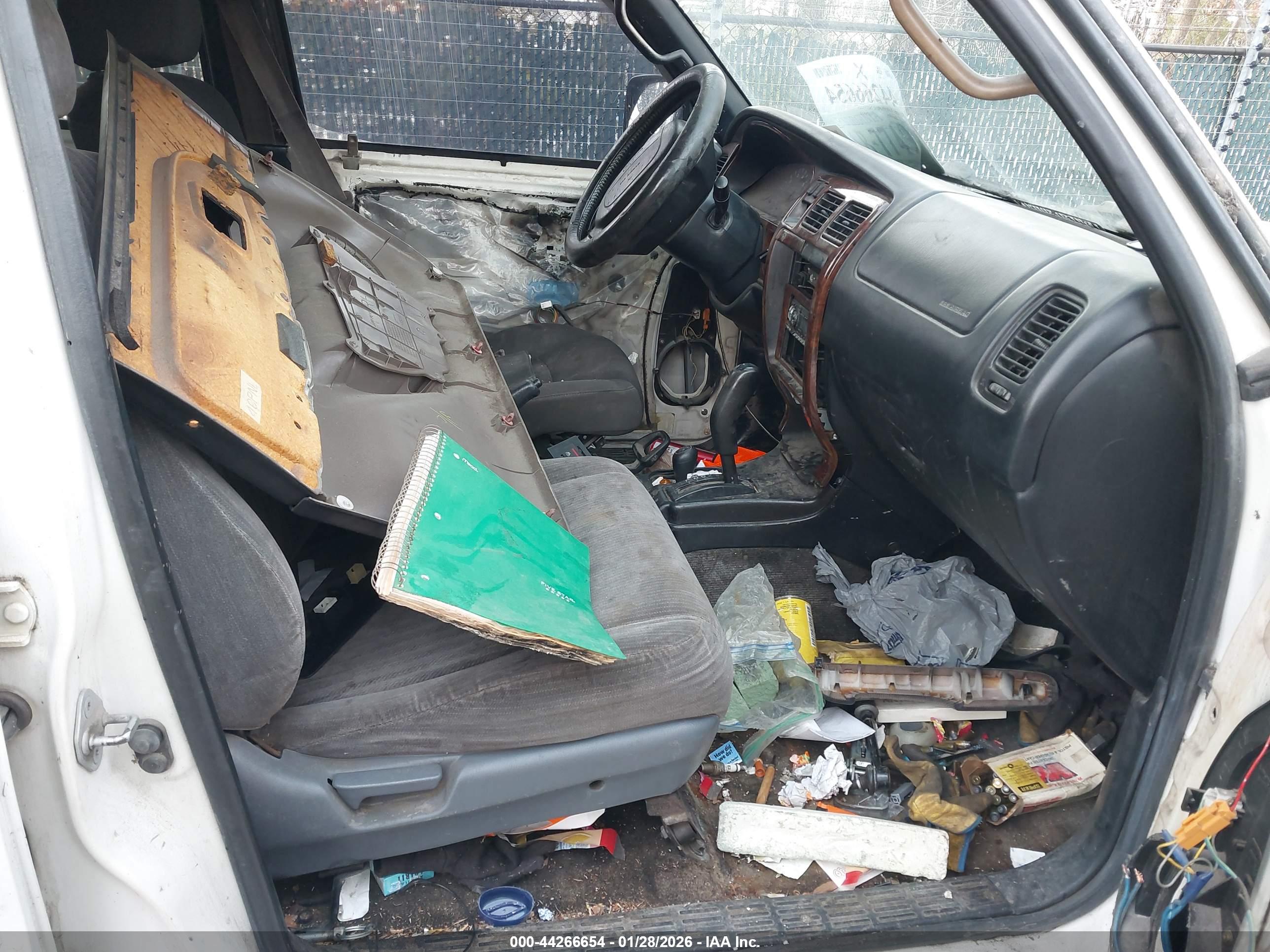 TOYOTA 4RUNNER image 5