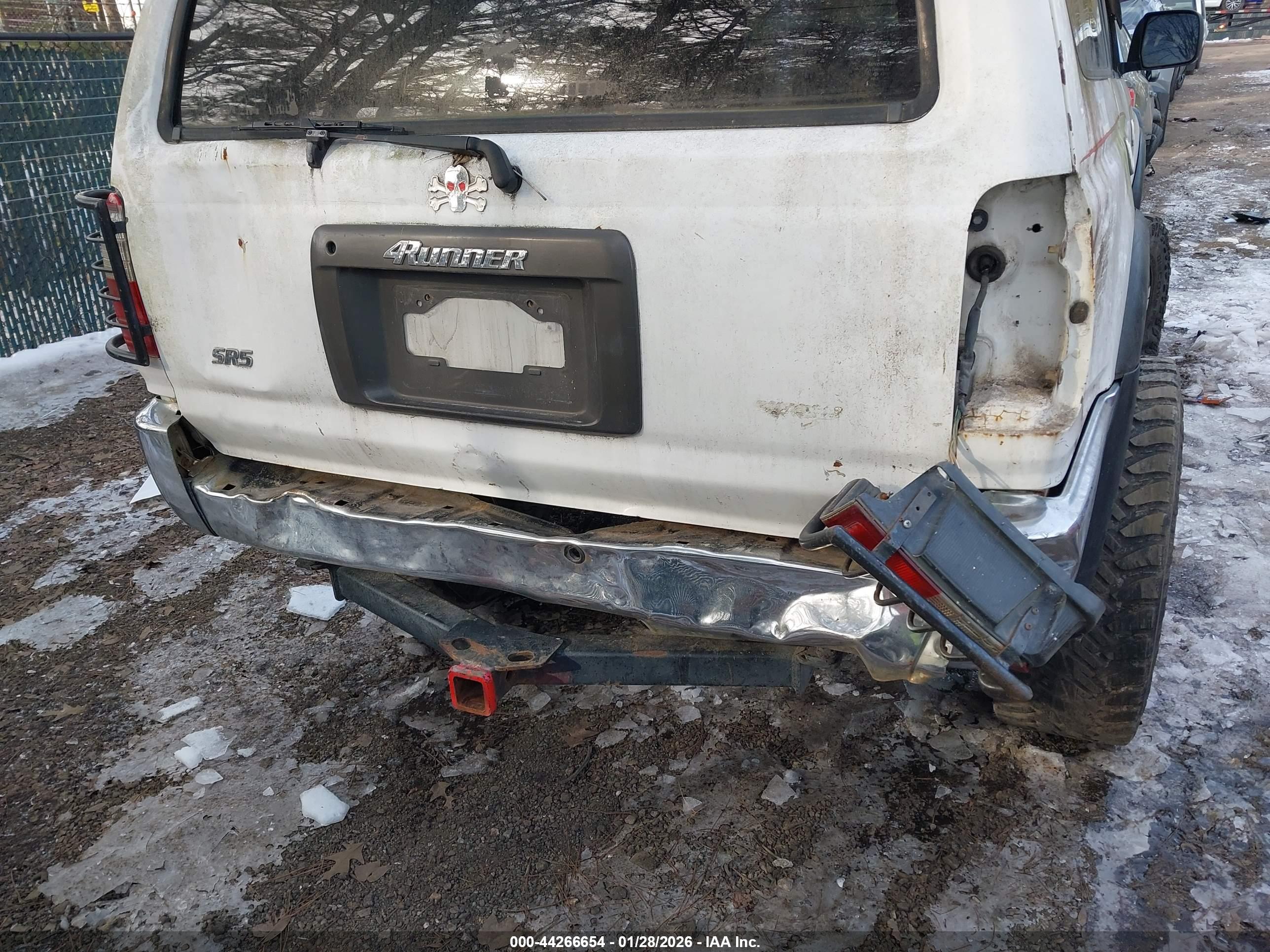 TOYOTA 4RUNNER image 6