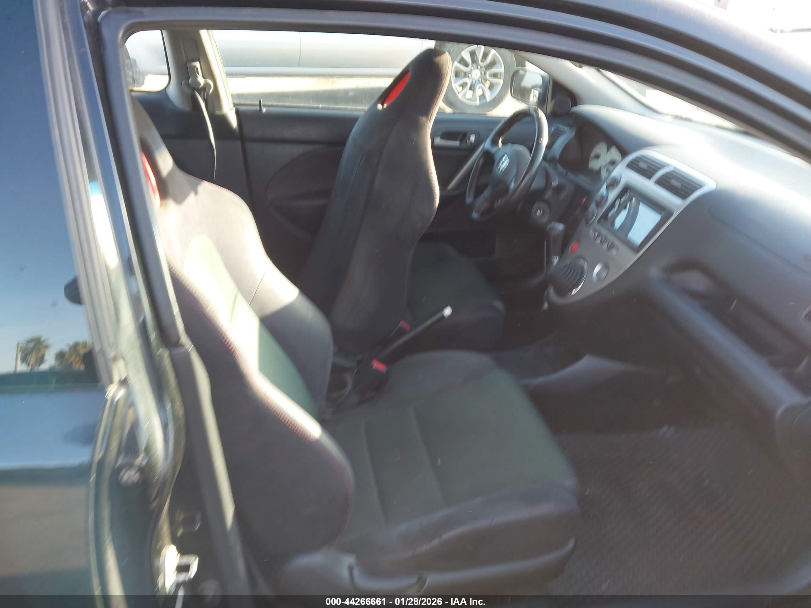 HONDA CIVIC image 5