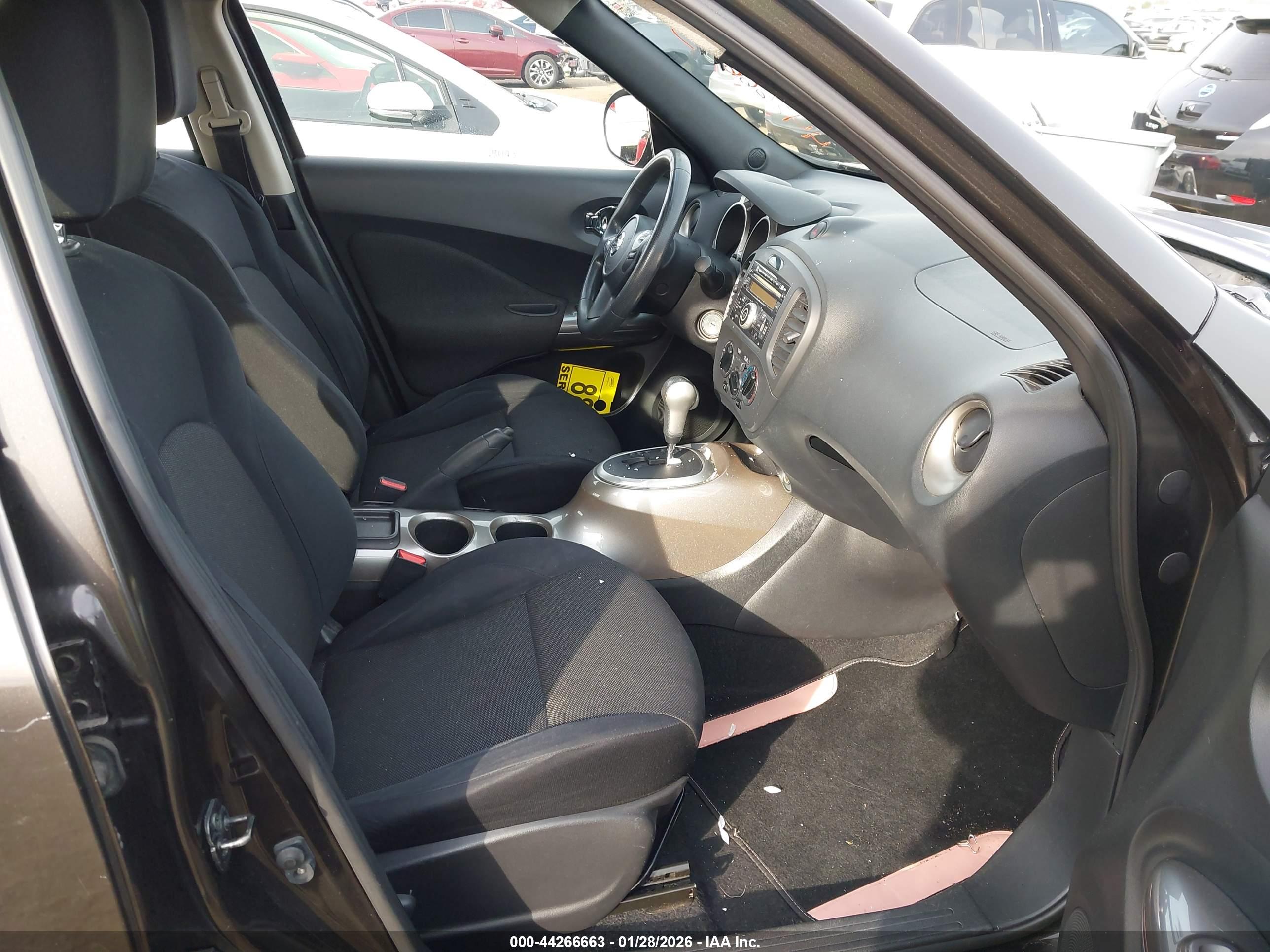 NISSAN JUKE image 5