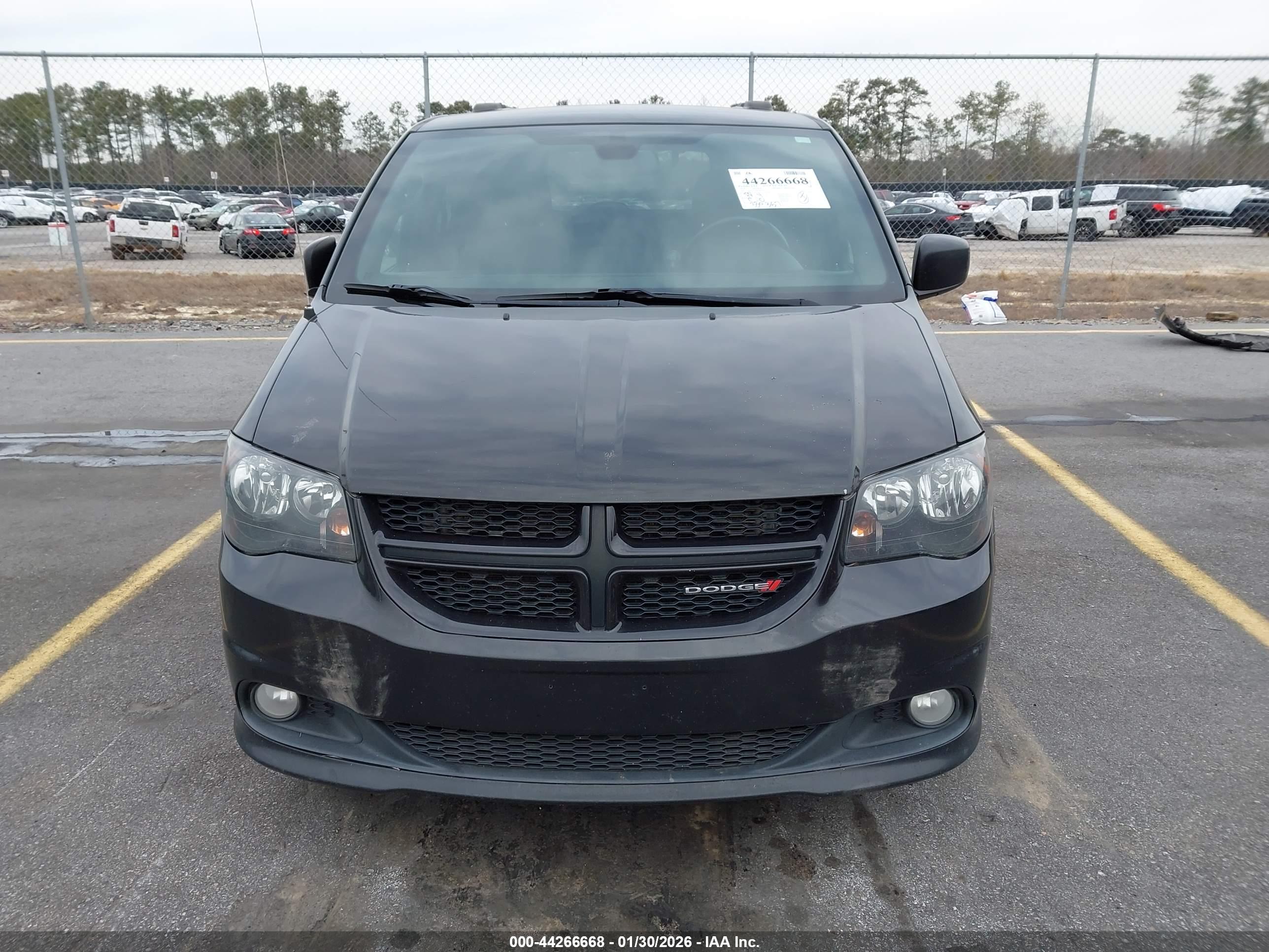 DODGE GRAND image 6