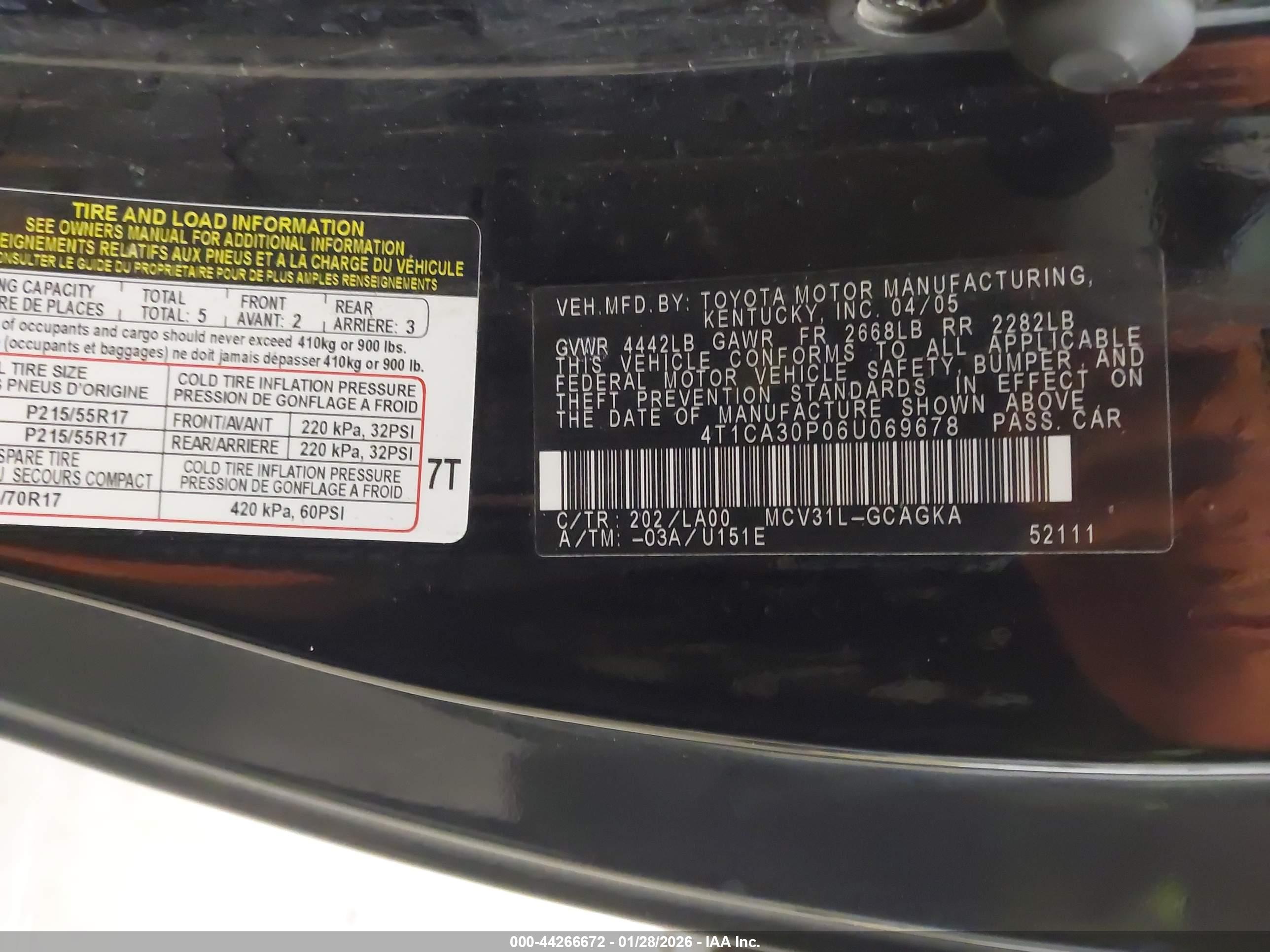 TOYOTA CAMRY image 9