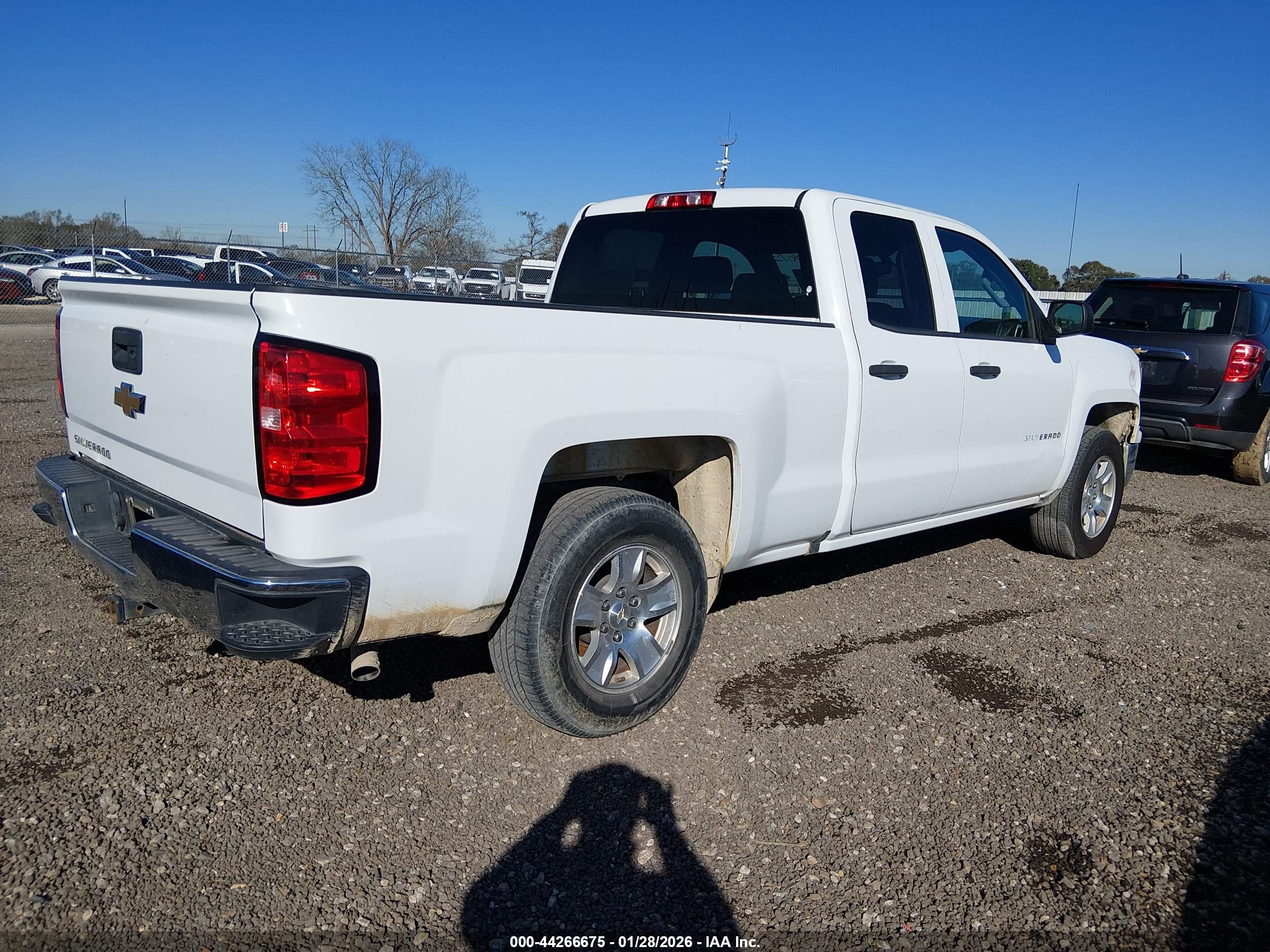 CHEVROLET SILVERADO image 4
