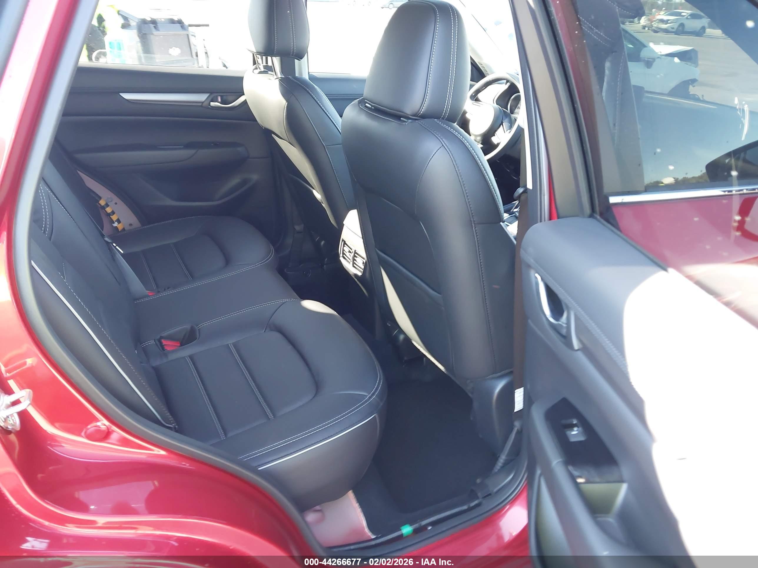 MAZDA CX-5 image 8