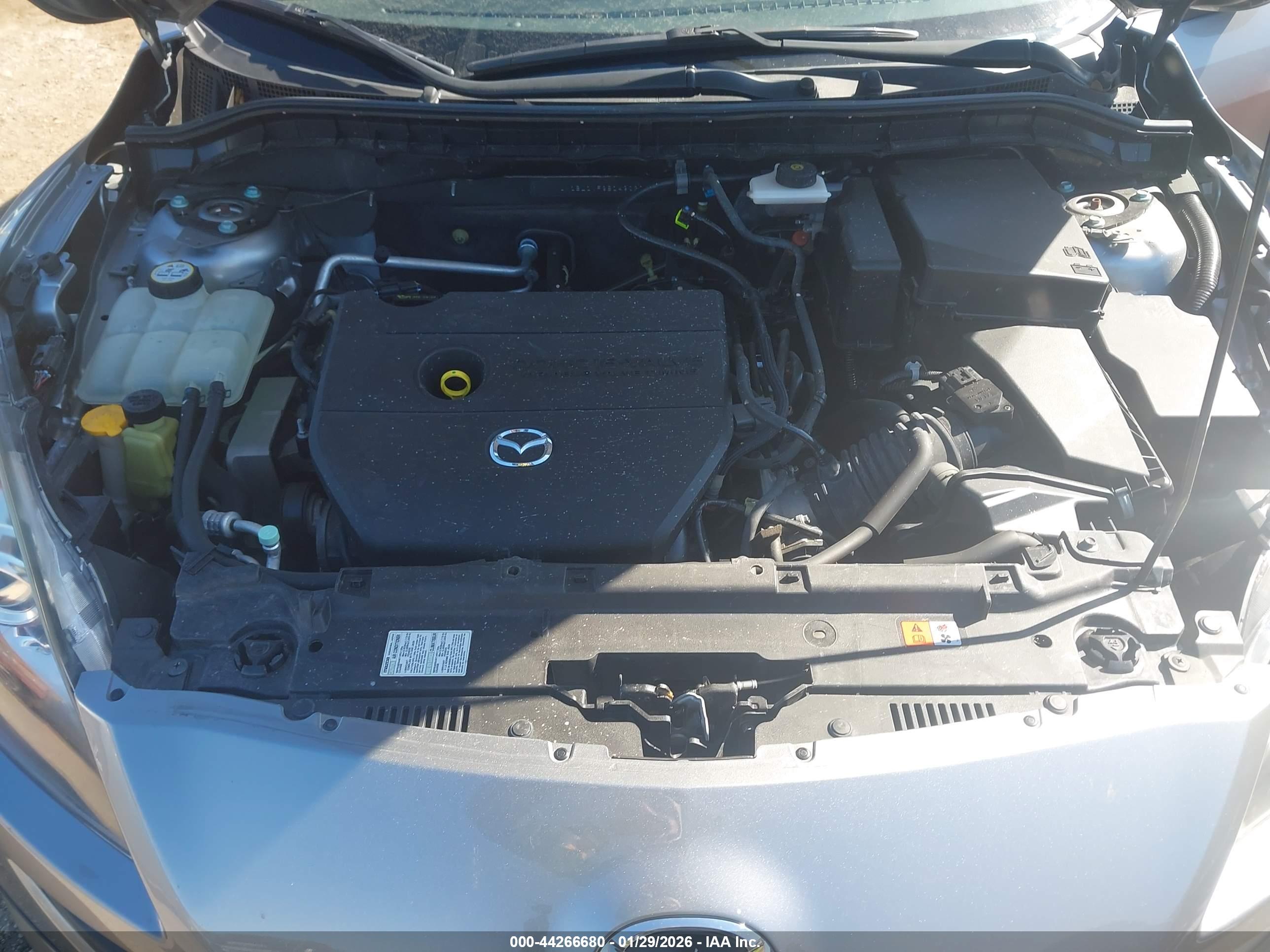 MAZDA MAZDA3 image 10