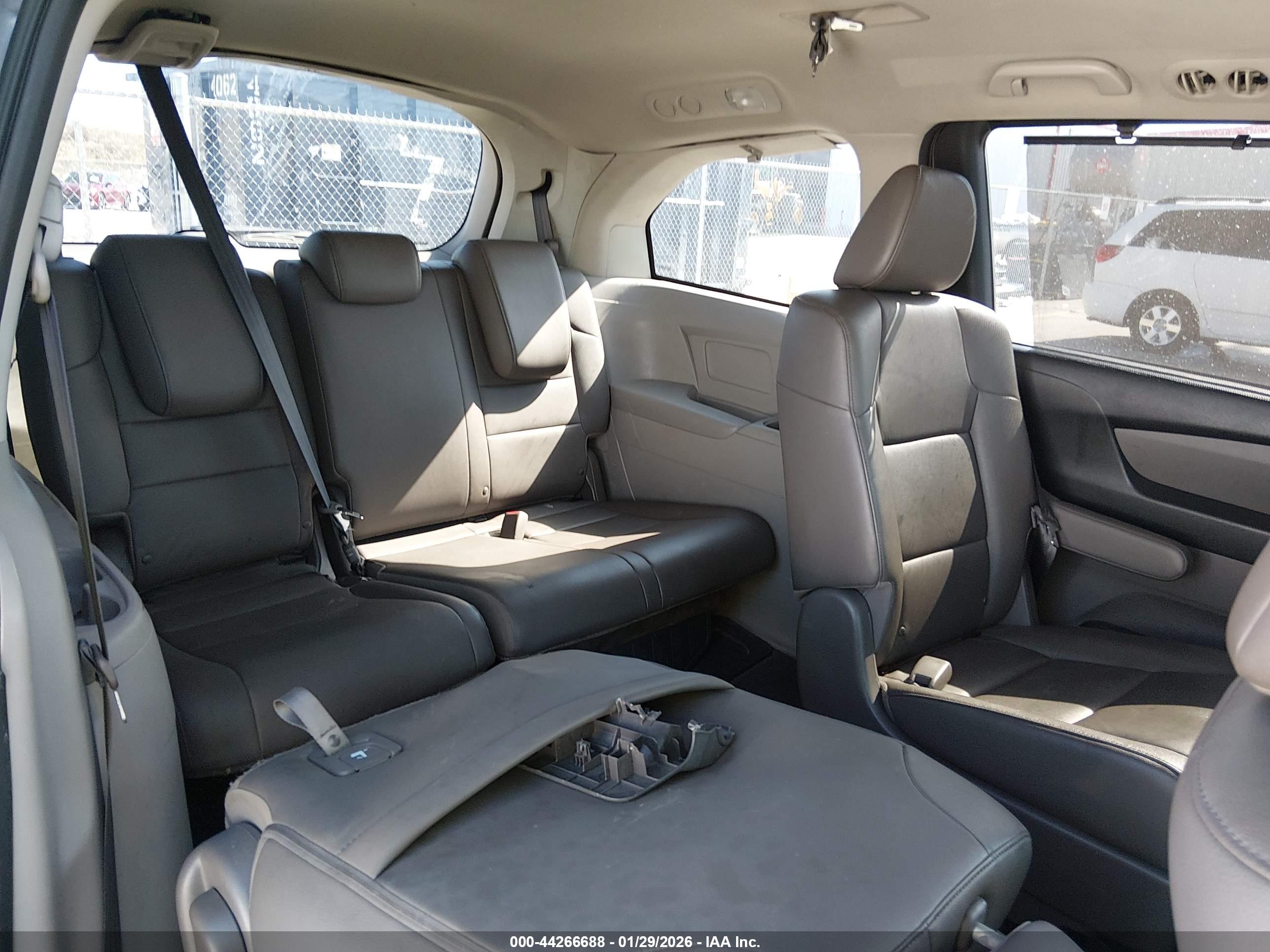 HONDA ODYSSEY image 8