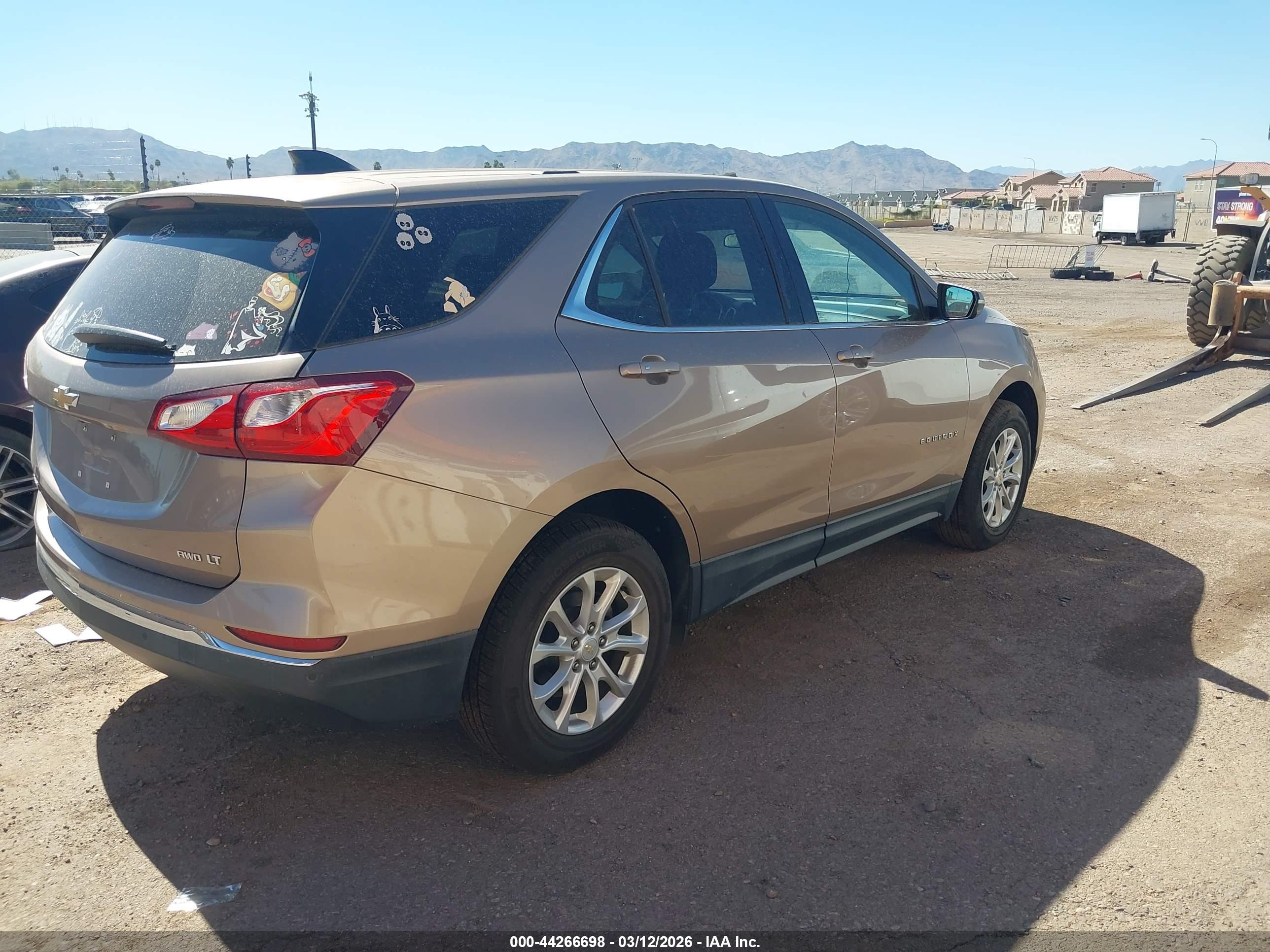 CHEVROLET EQUINOX image 4