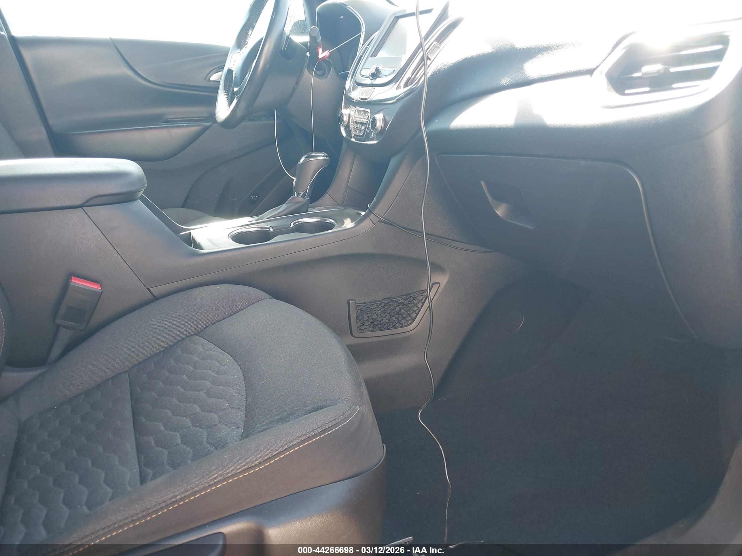 CHEVROLET EQUINOX image 5