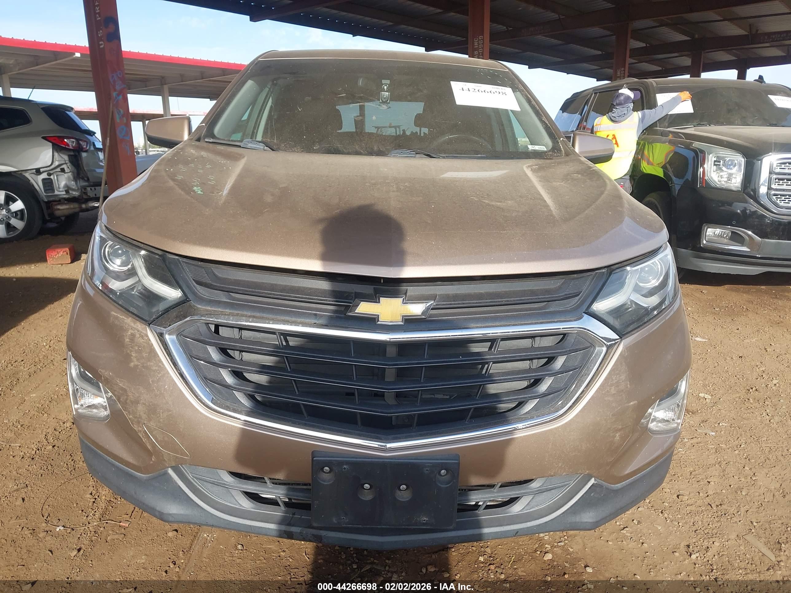 CHEVROLET EQUINOX image 6