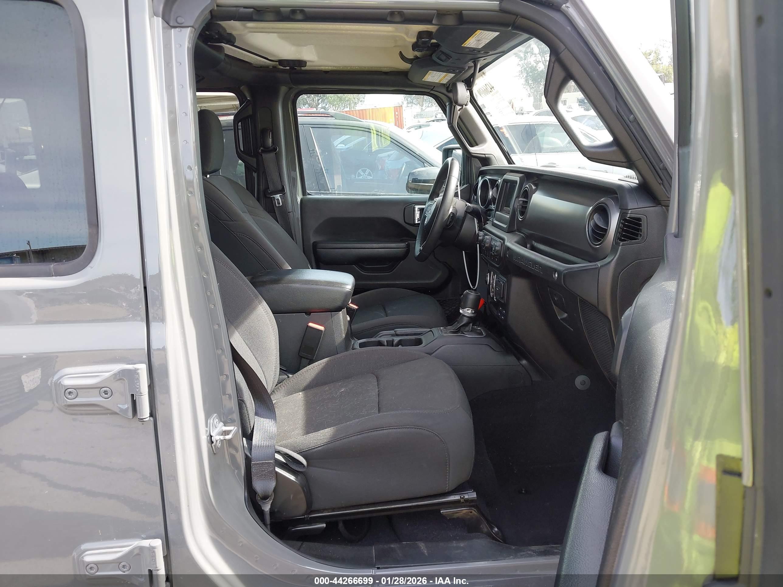 JEEP WRANGLER image 5