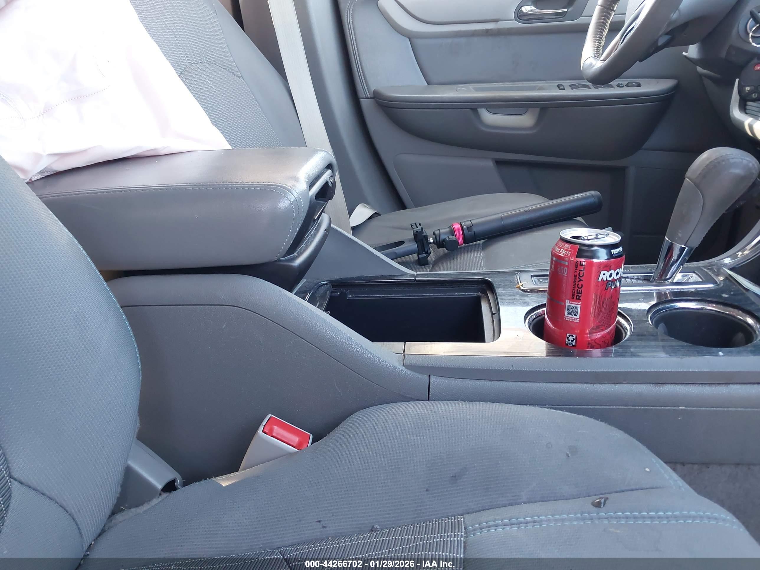 CHEVROLET TRAVERSE image 5
