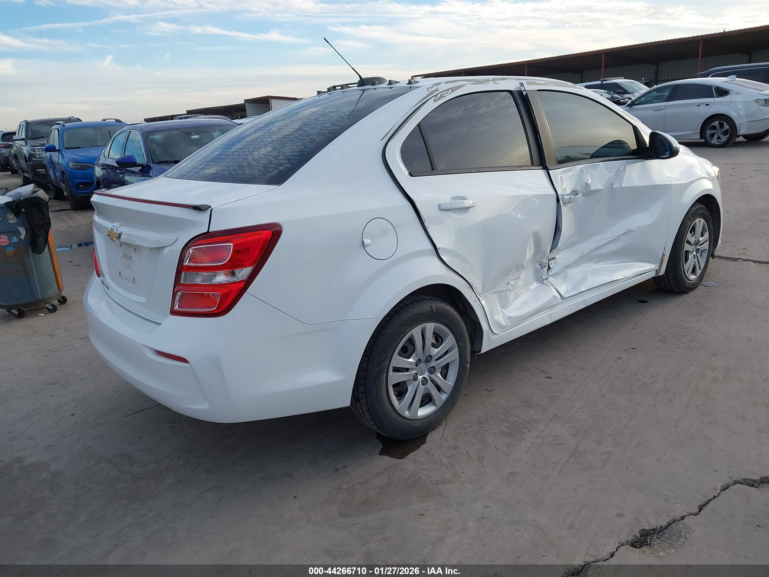 CHEVROLET SONIC image 4